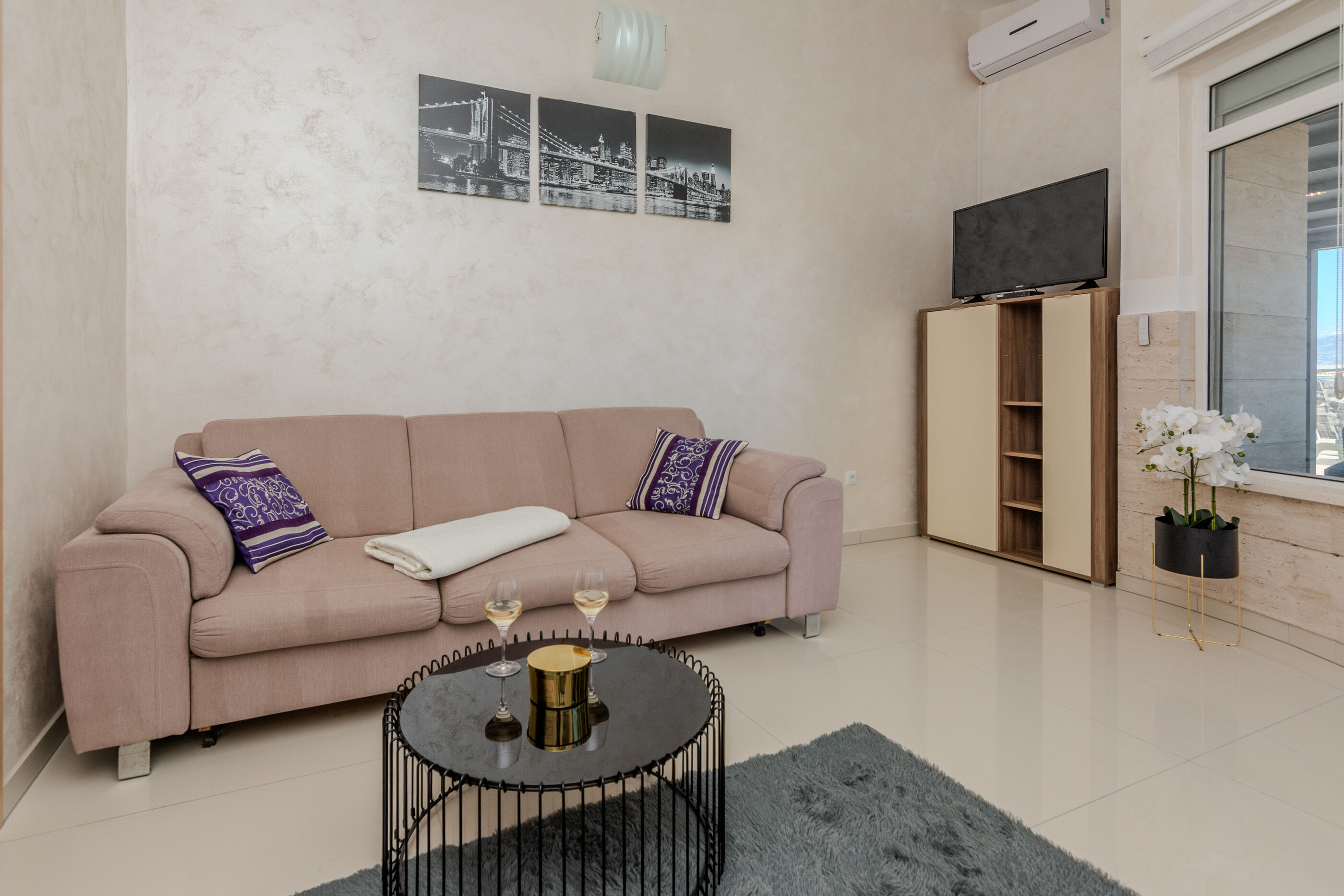 Apartments Mavracic 36433-A2
