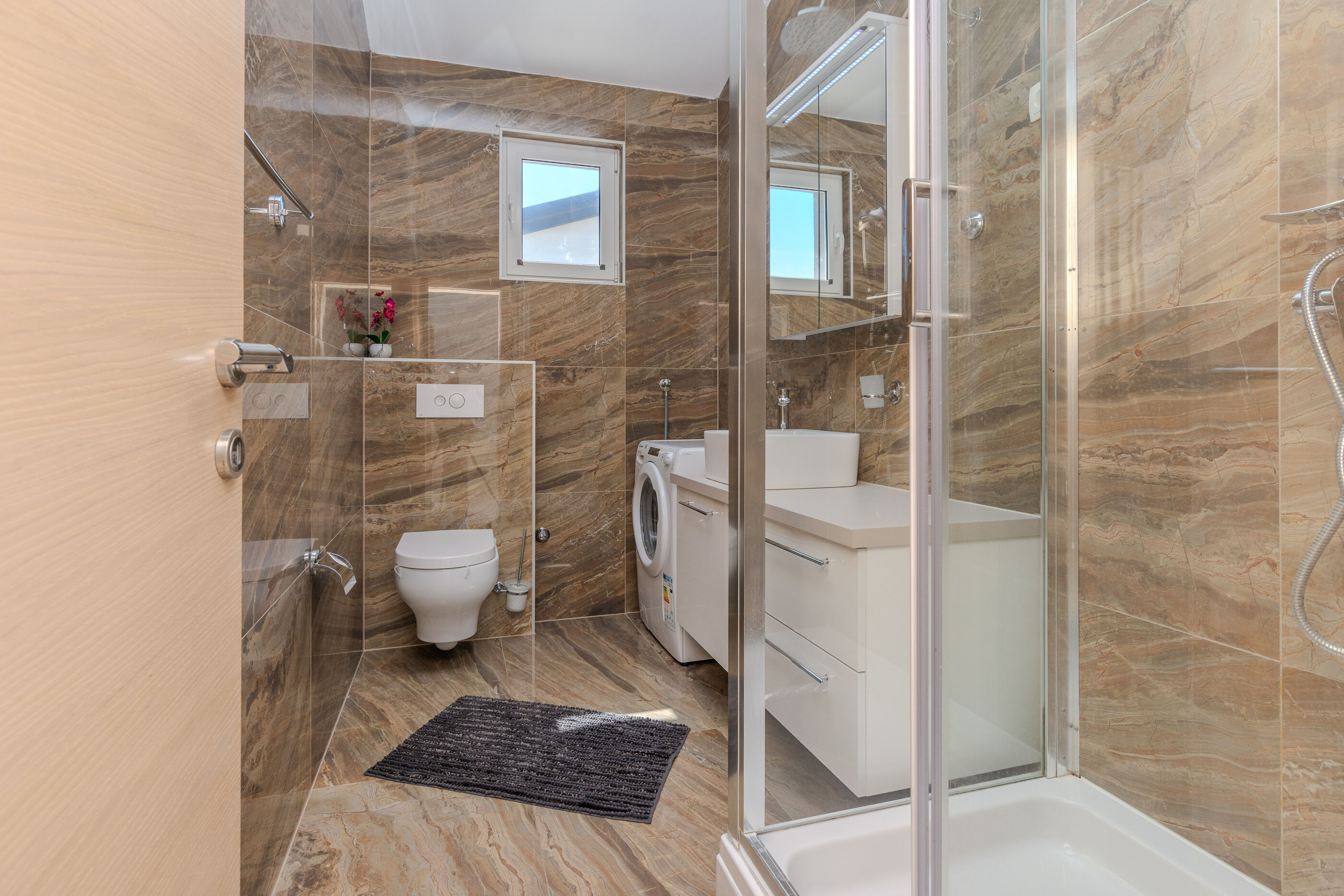 Apartments Mavracic 36433-A2