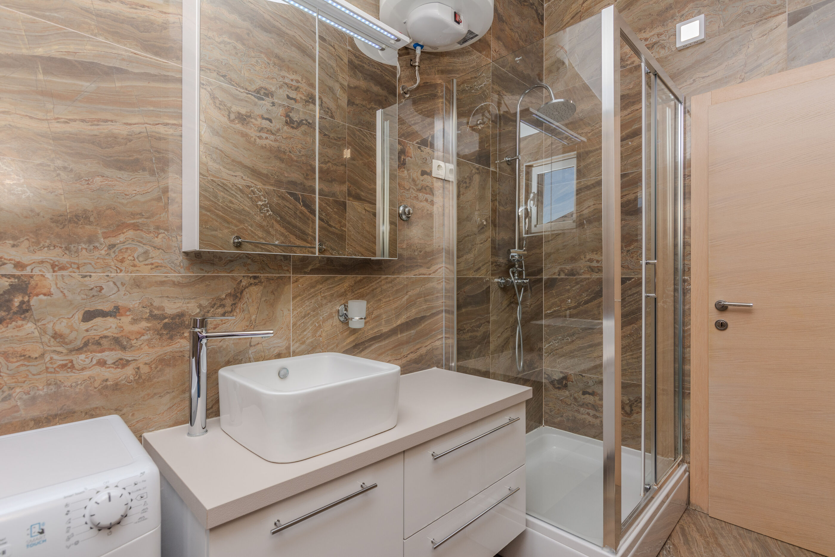 Apartments Mavracic 36433-A2