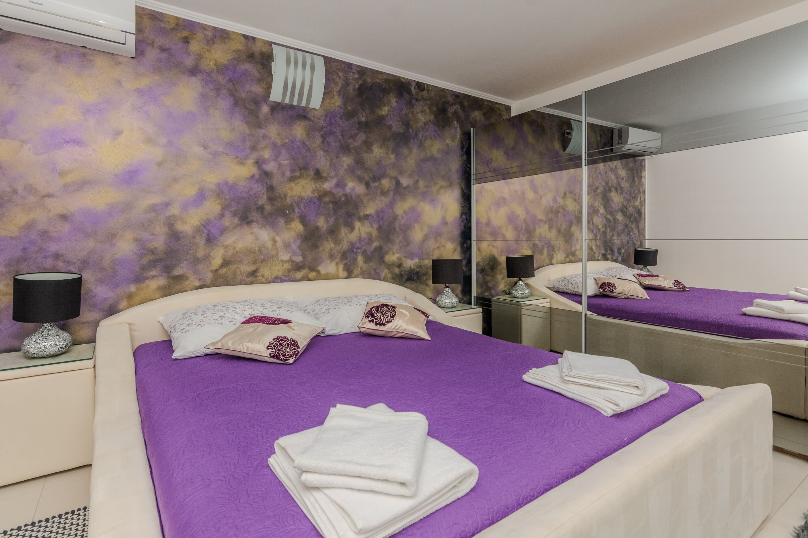 Apartments Mavracic 36433-A2