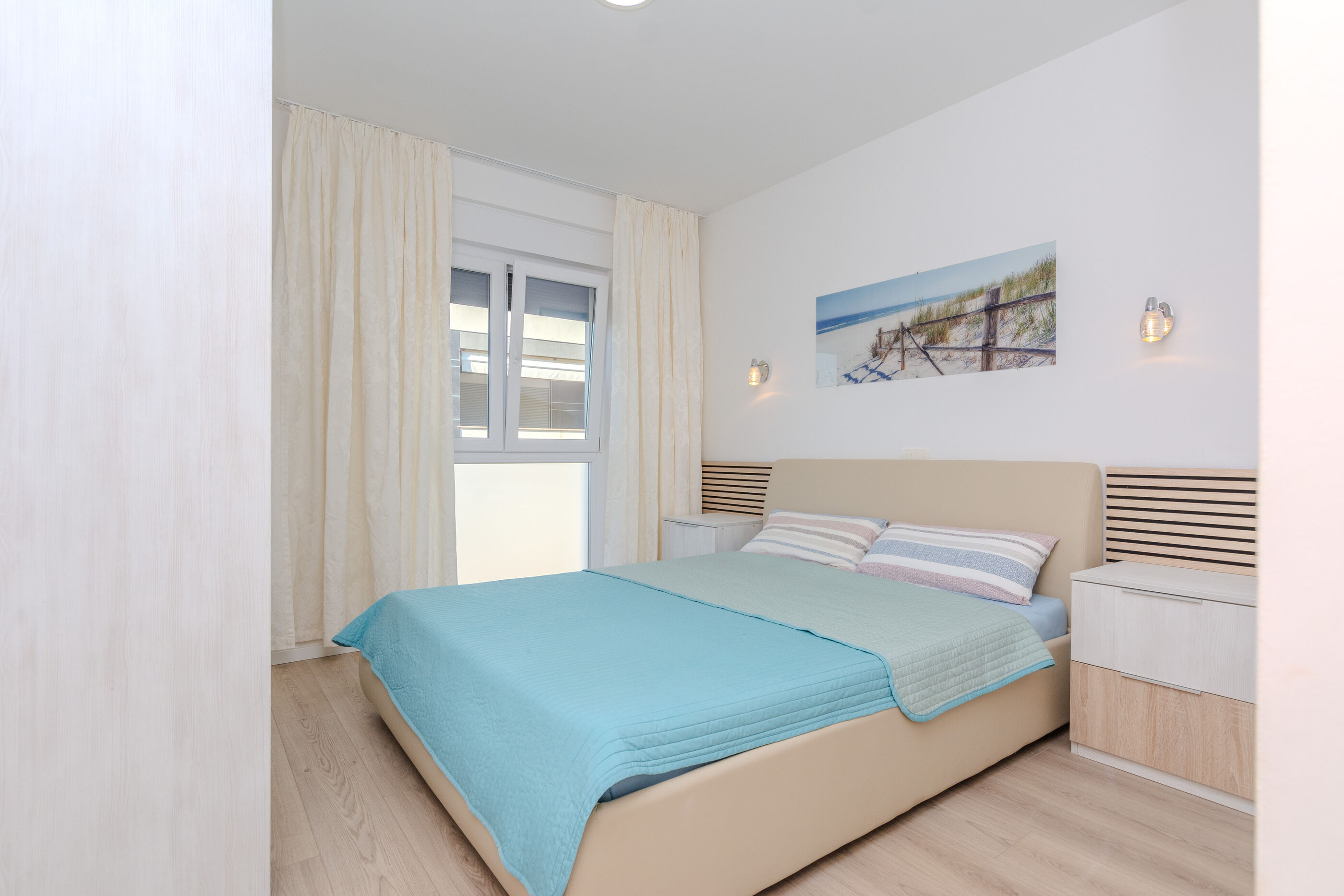 Apartment Eses 44961-A1