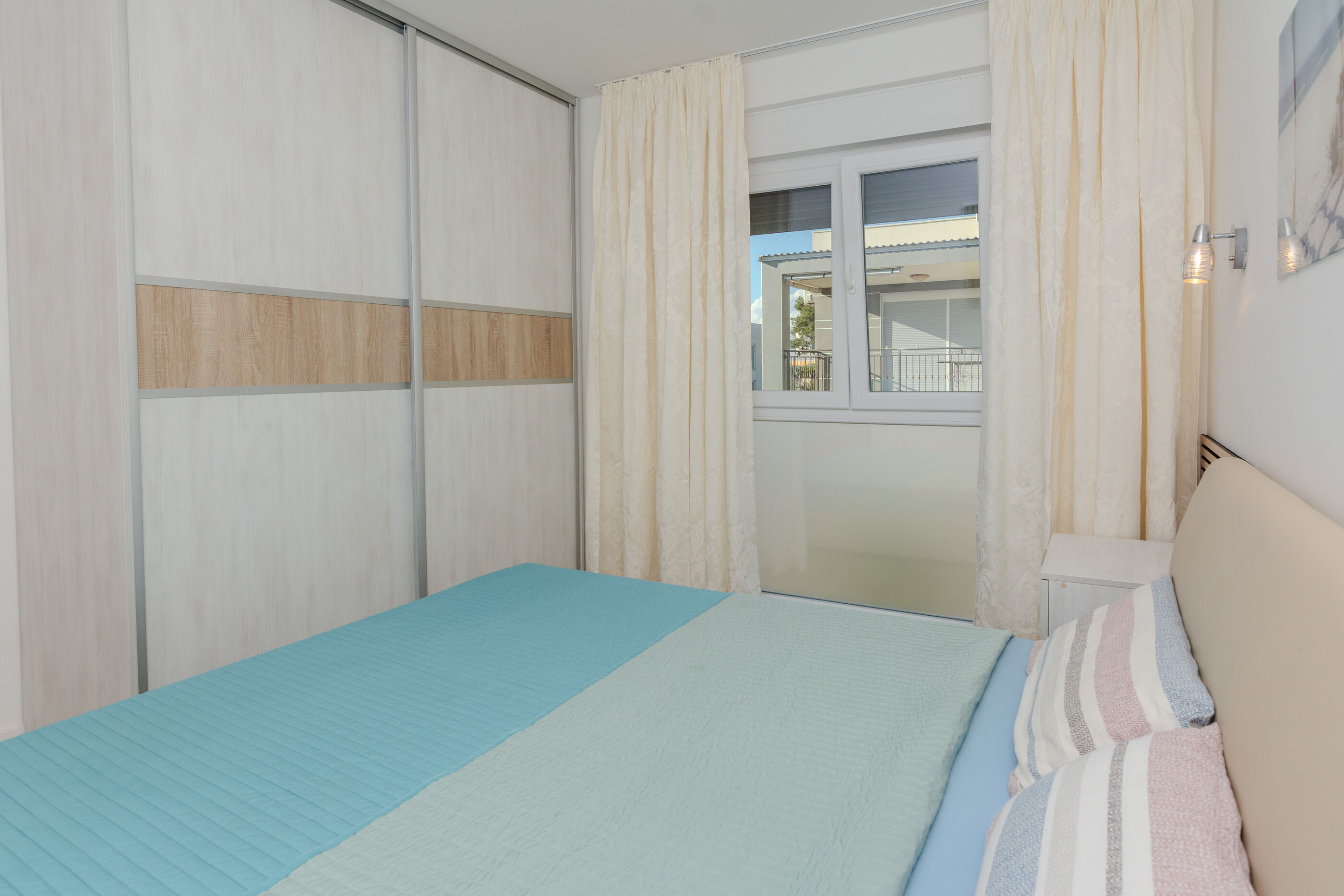 Apartment Eses 44961-A1