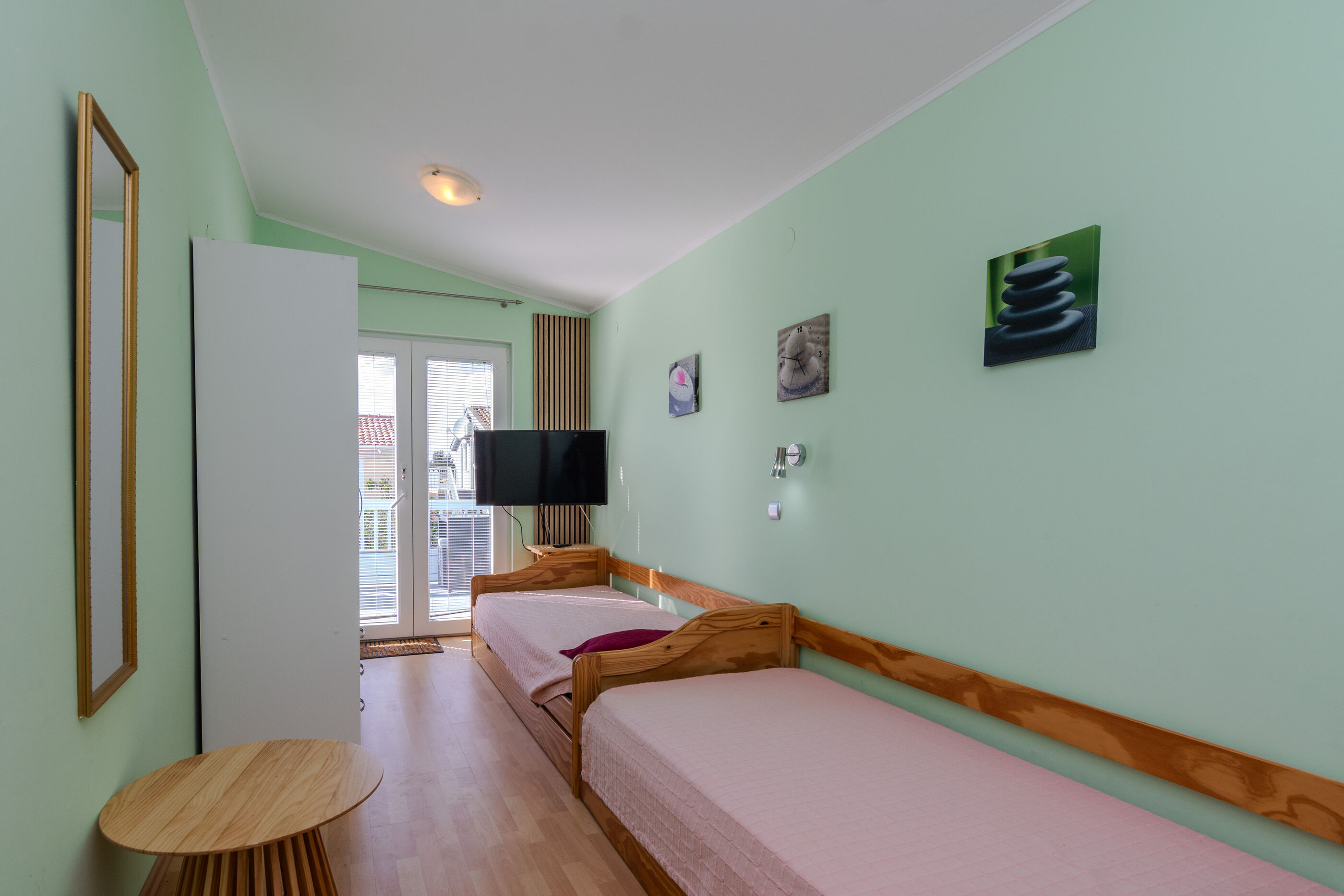 Apartments Jozef 44965-A1