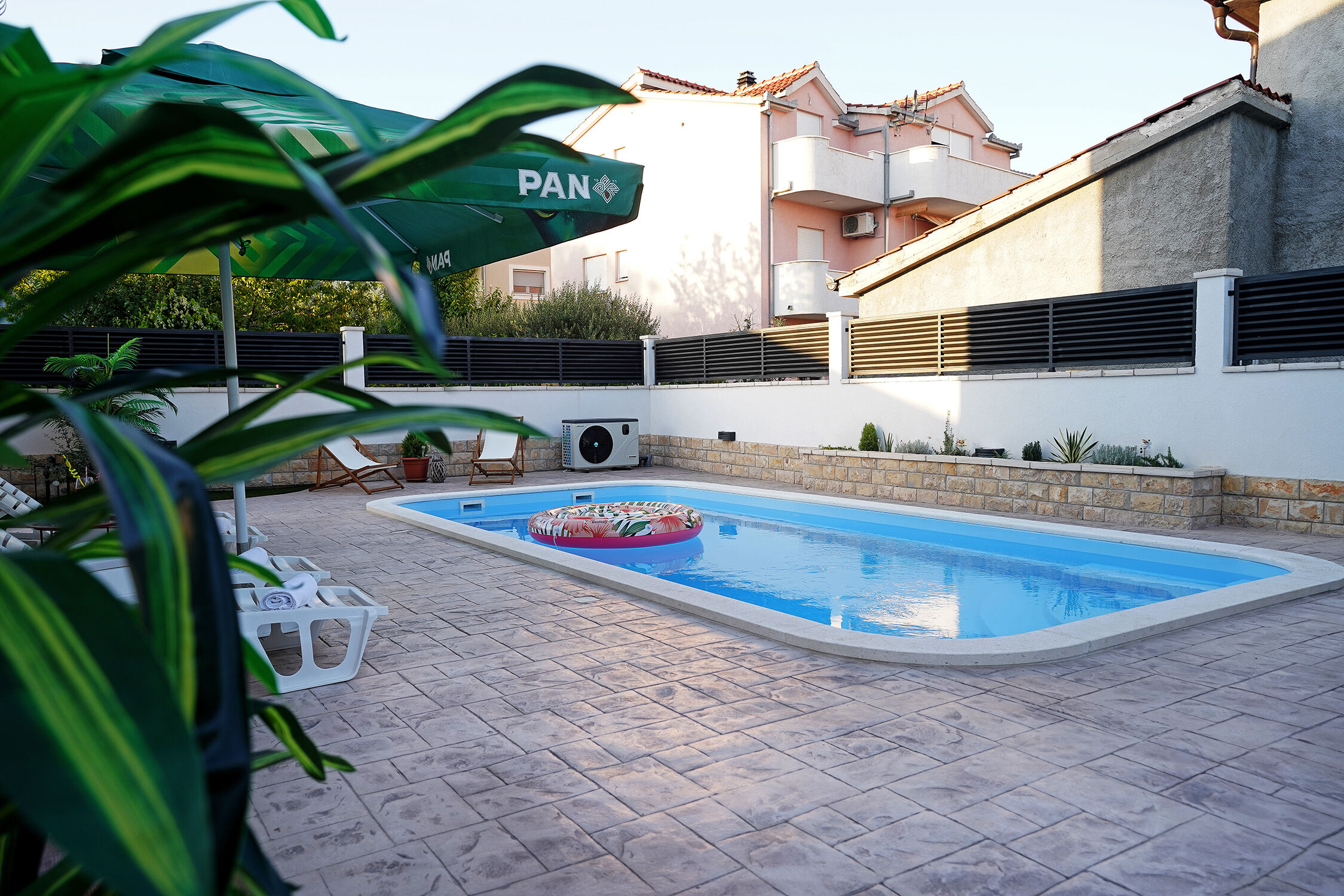 House TaGo 115161-K1