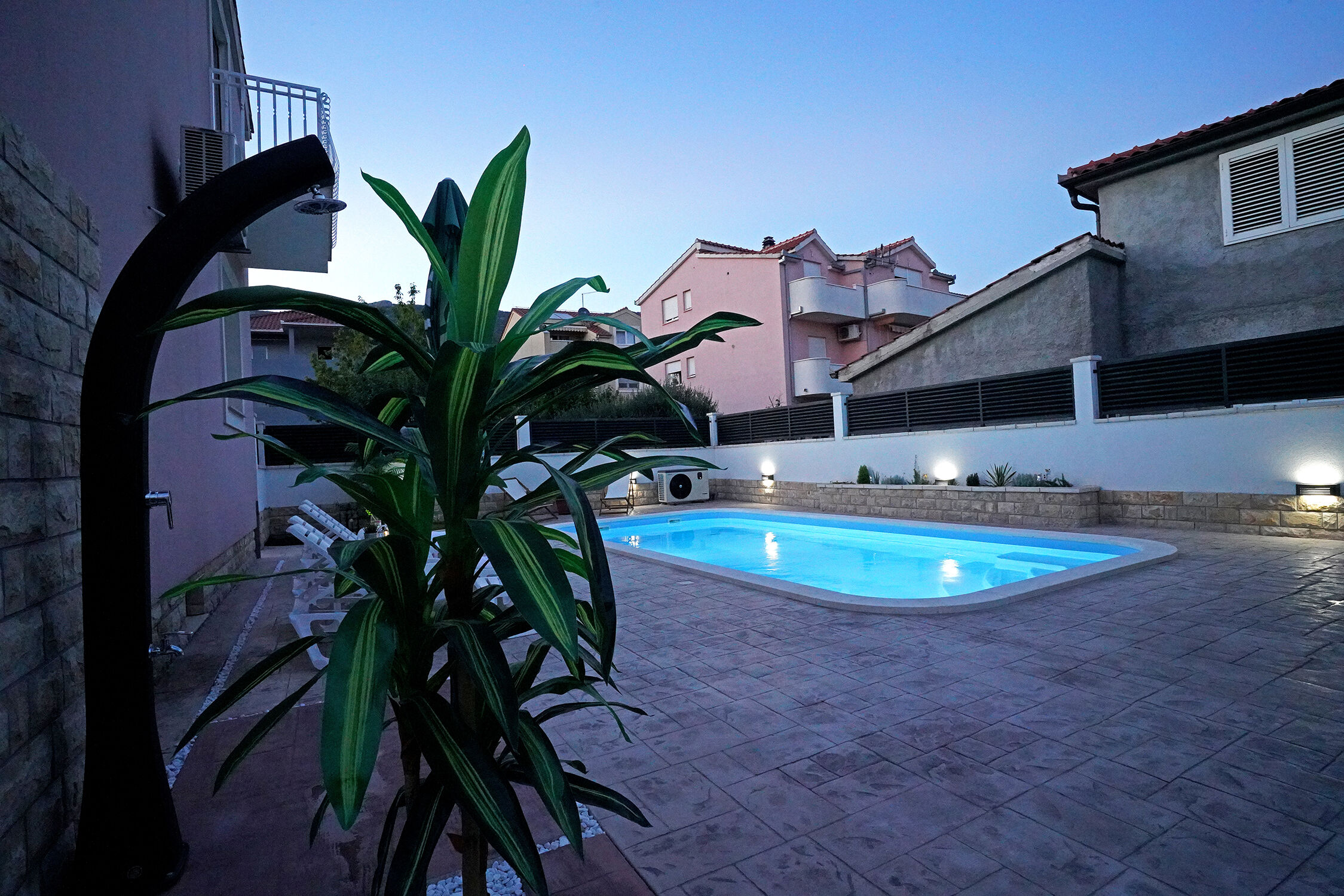 House TaGo 115161-K1