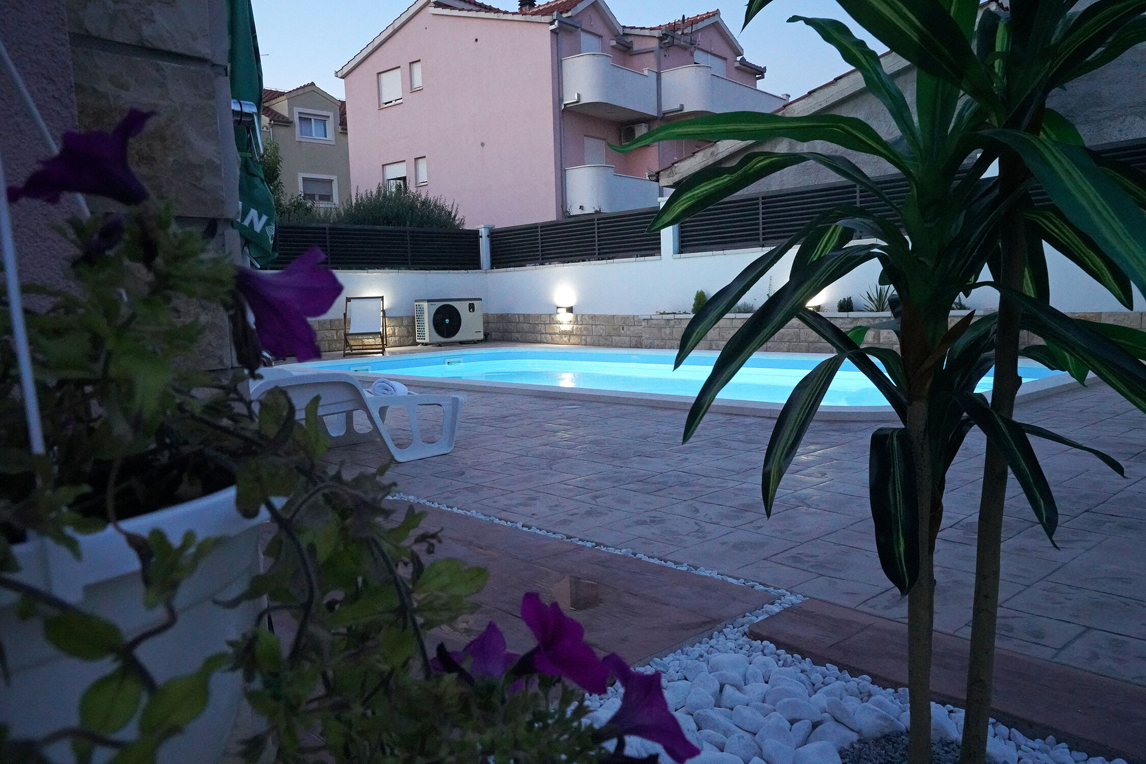 House TaGo 115161-K1