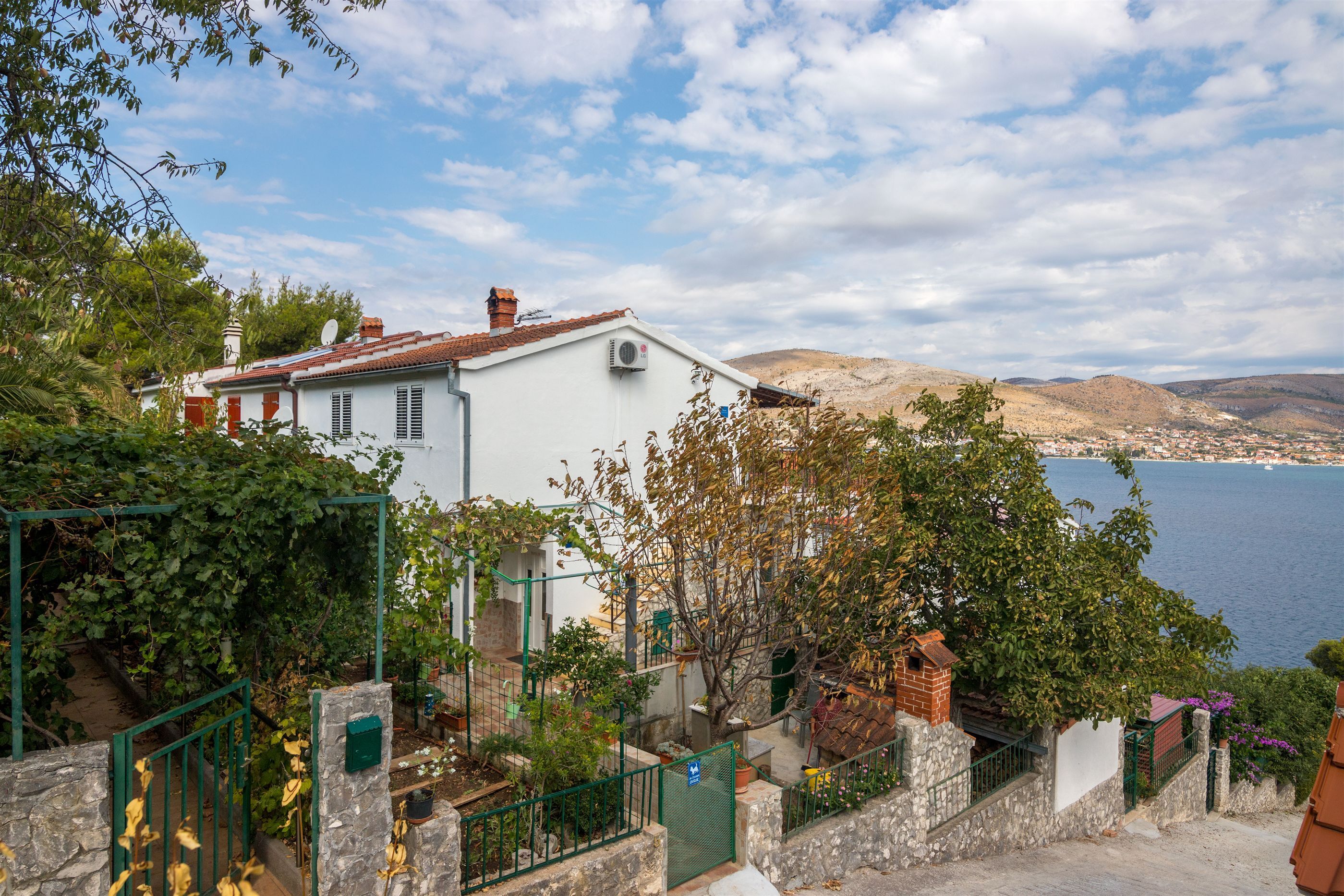 Apartment Goran 10668-A1