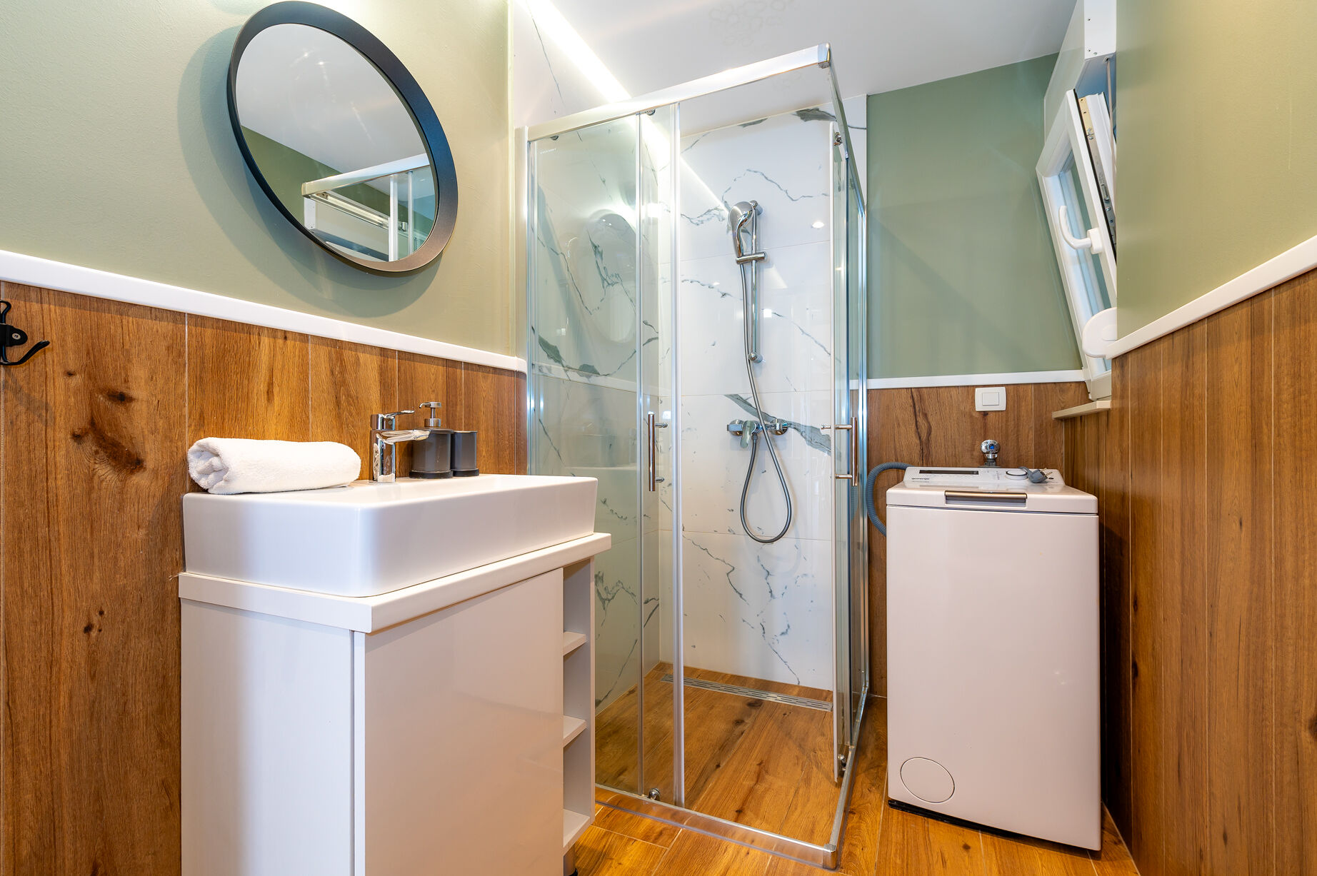 Villa Royal Green Three V4772-K1