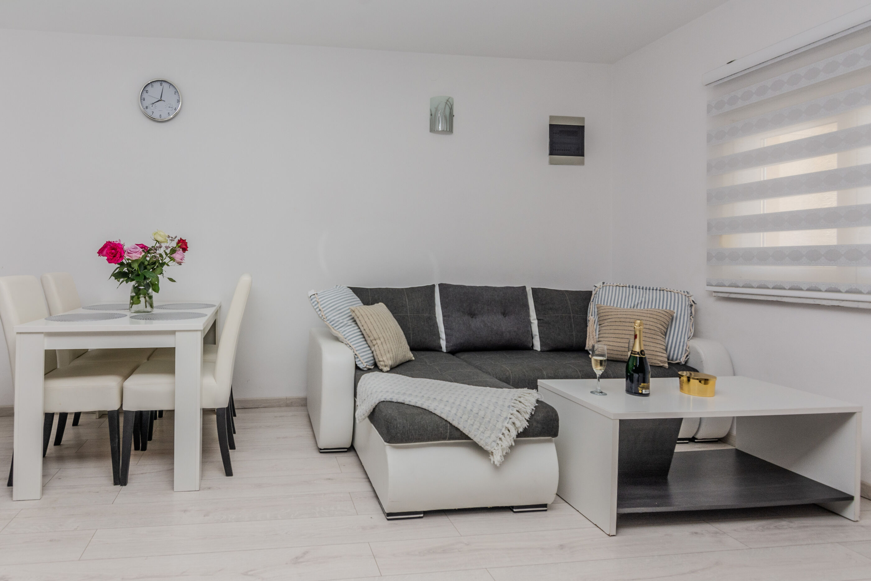 Apartments Lucica 30624-A1