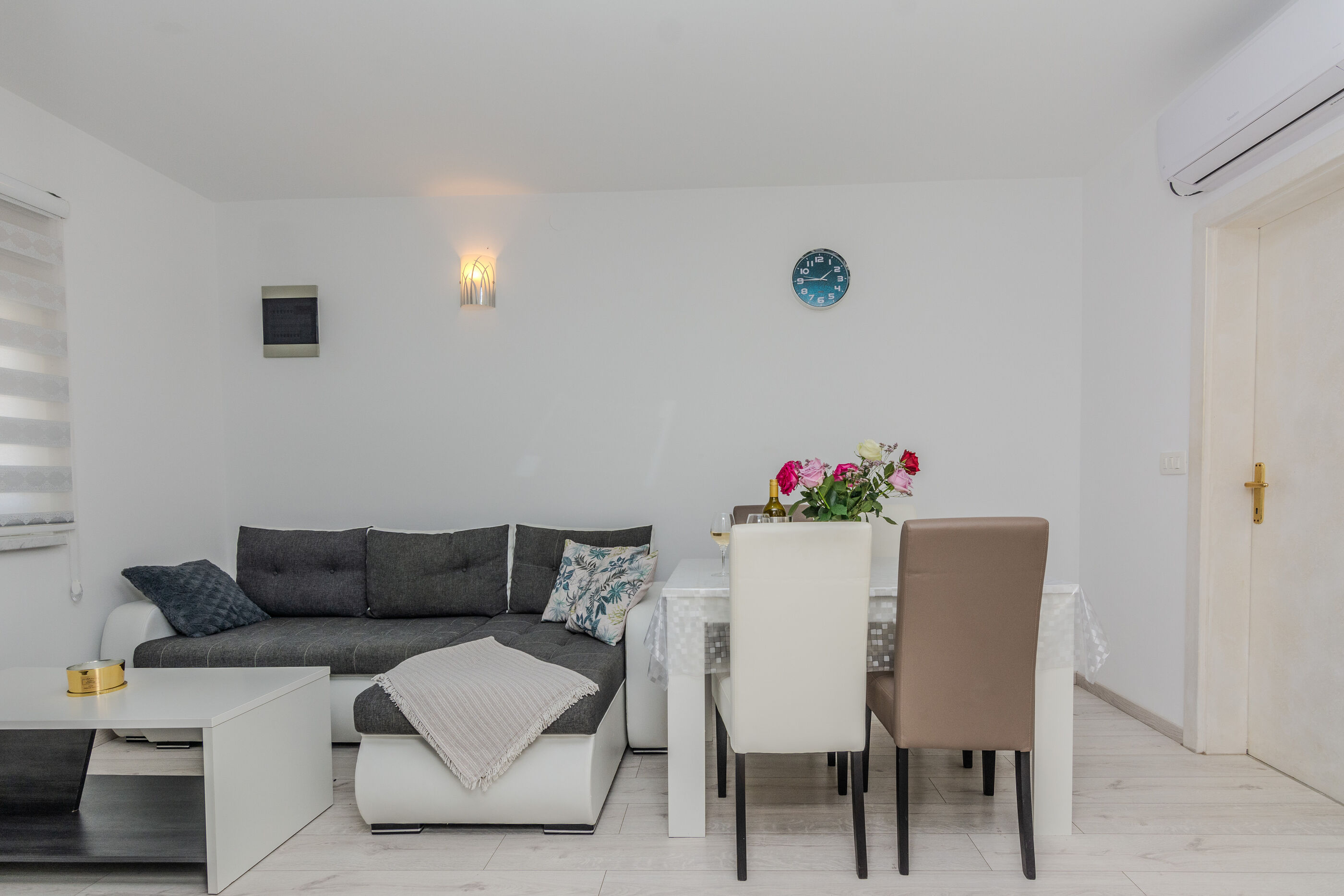 Apartments Lucica 30624-A2