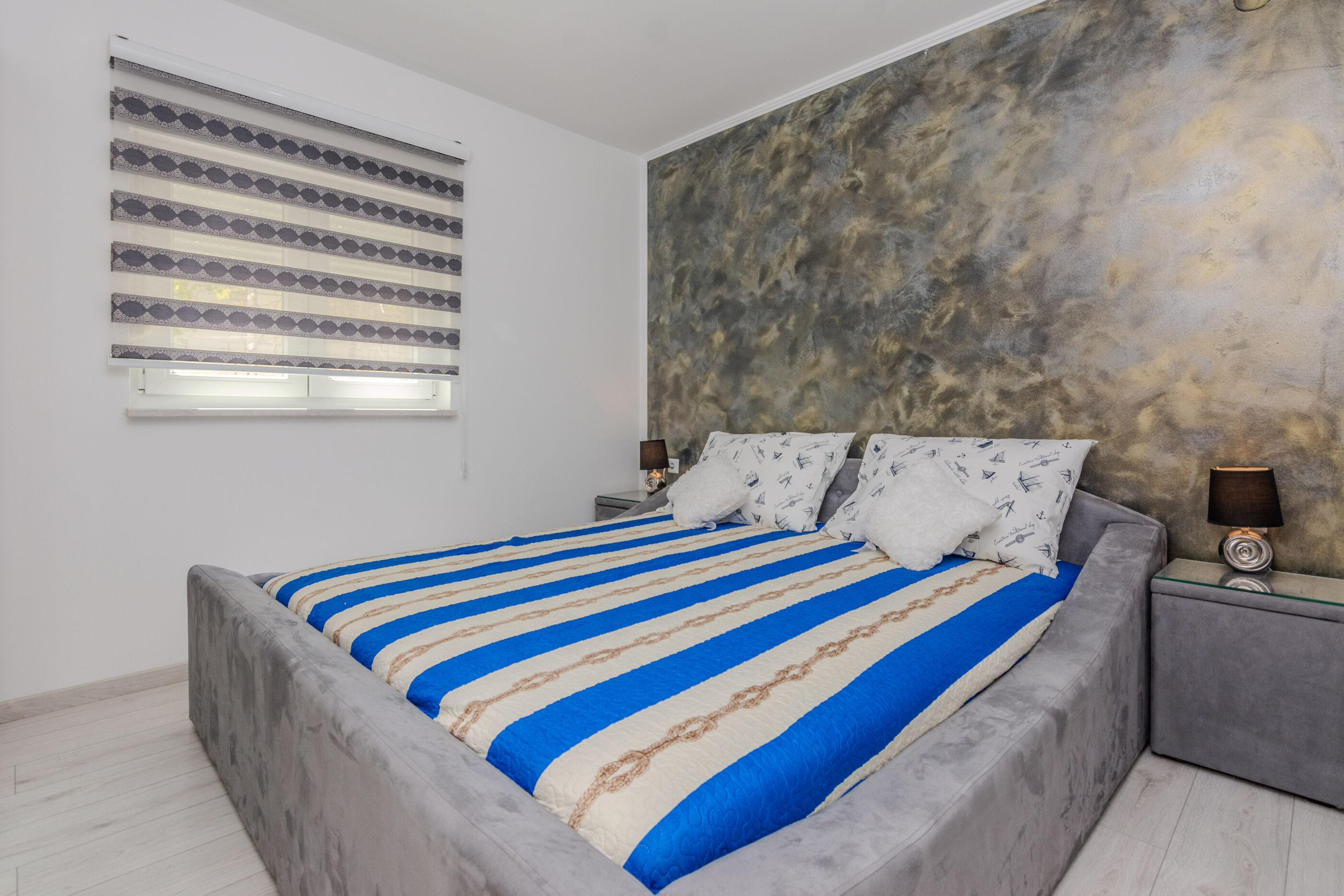 Apartments Lucica 30624-A2