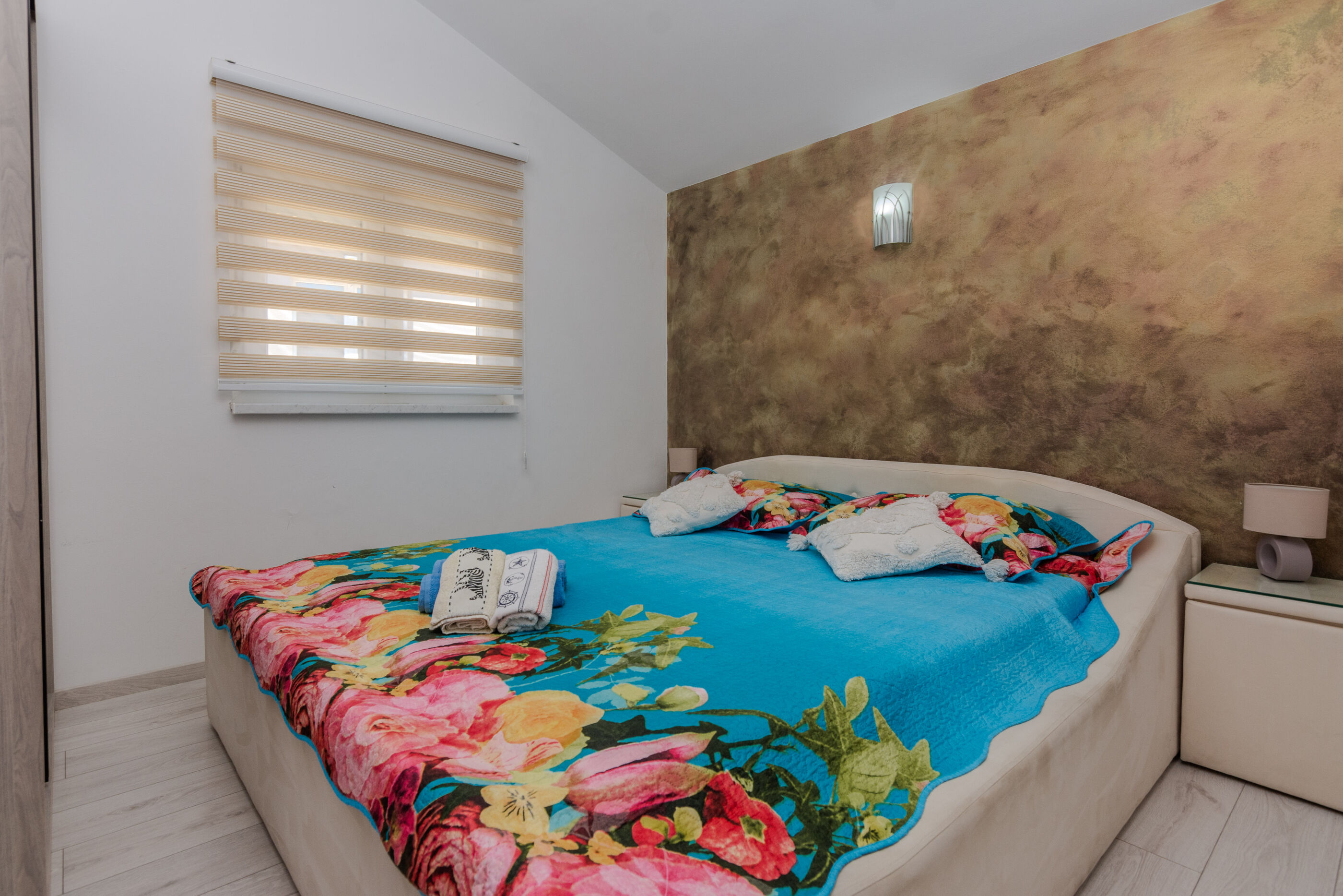 Apartments Lucica 30624-A3