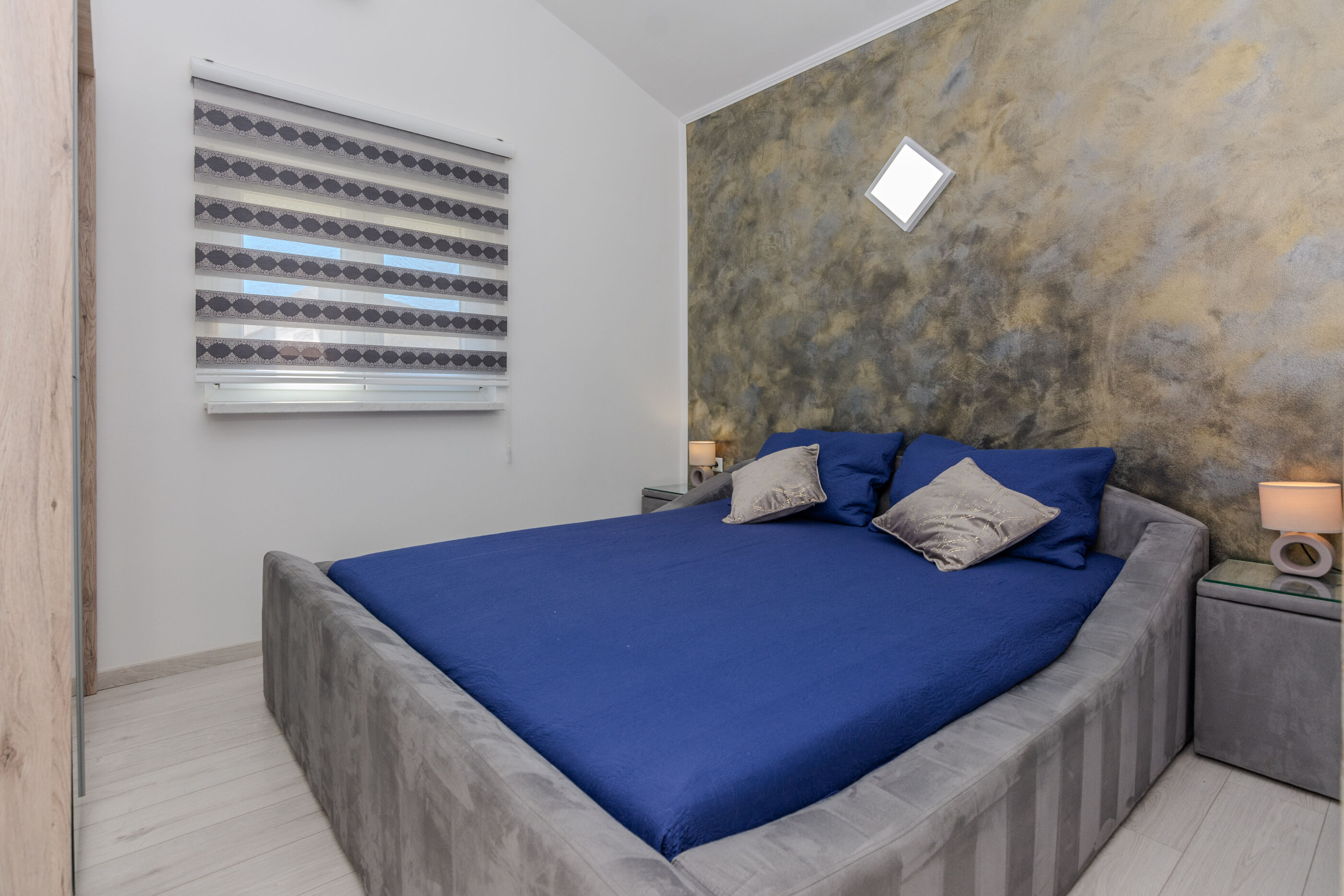 Apartments Lucica 30624-A4