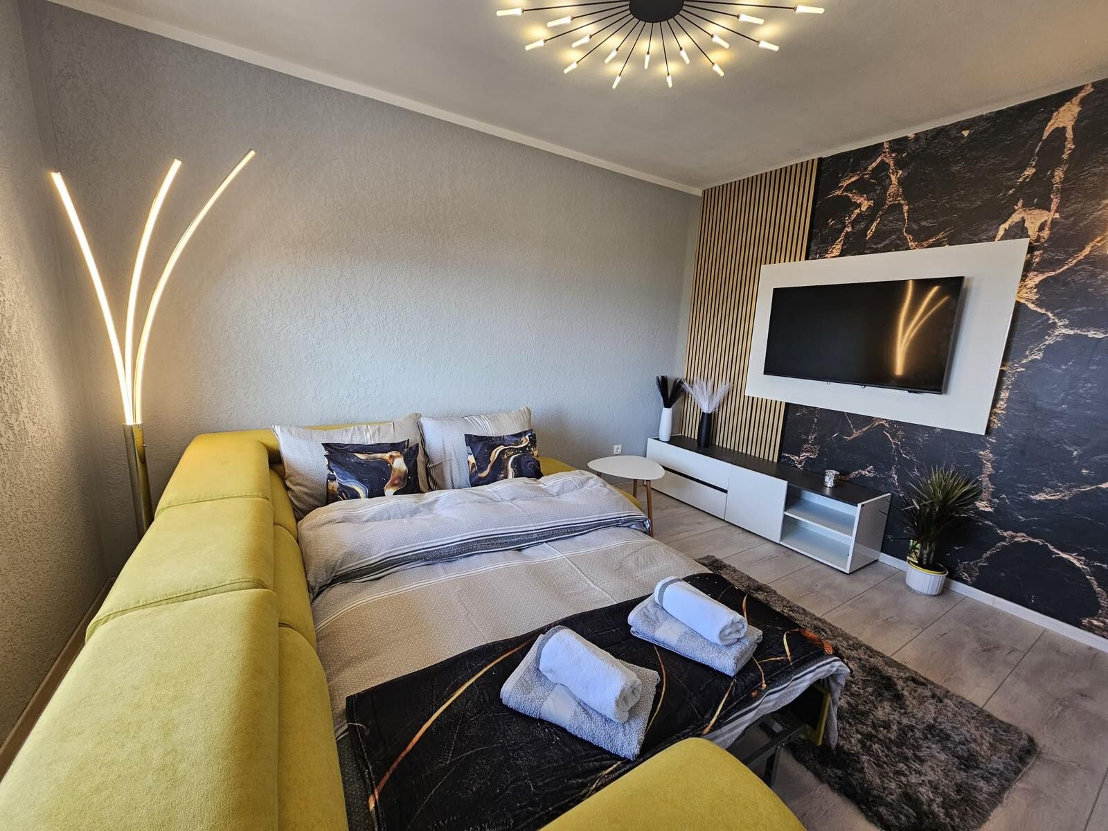 Apartments Marijana 62511-A3