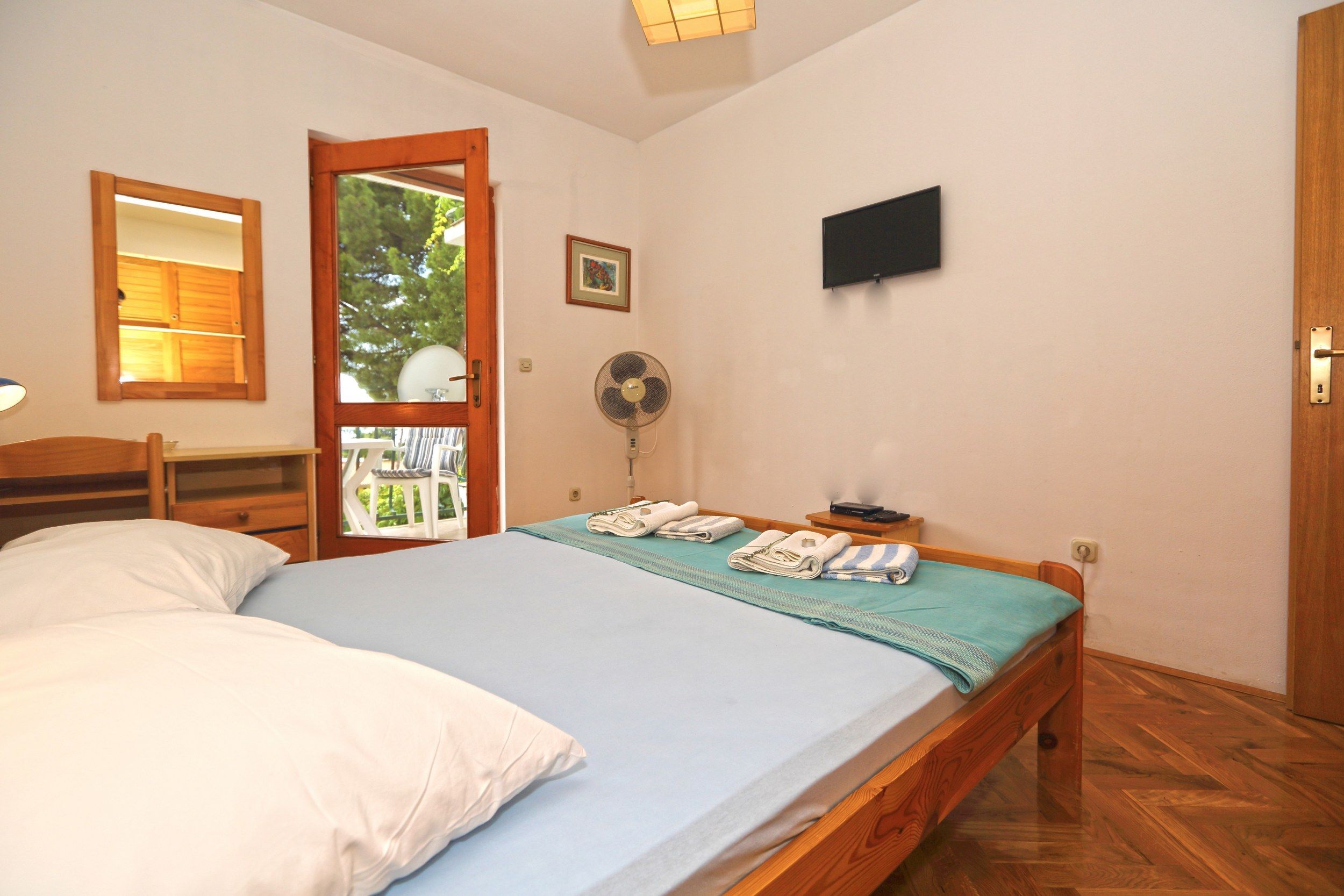 Apartments Josip 102081-A4