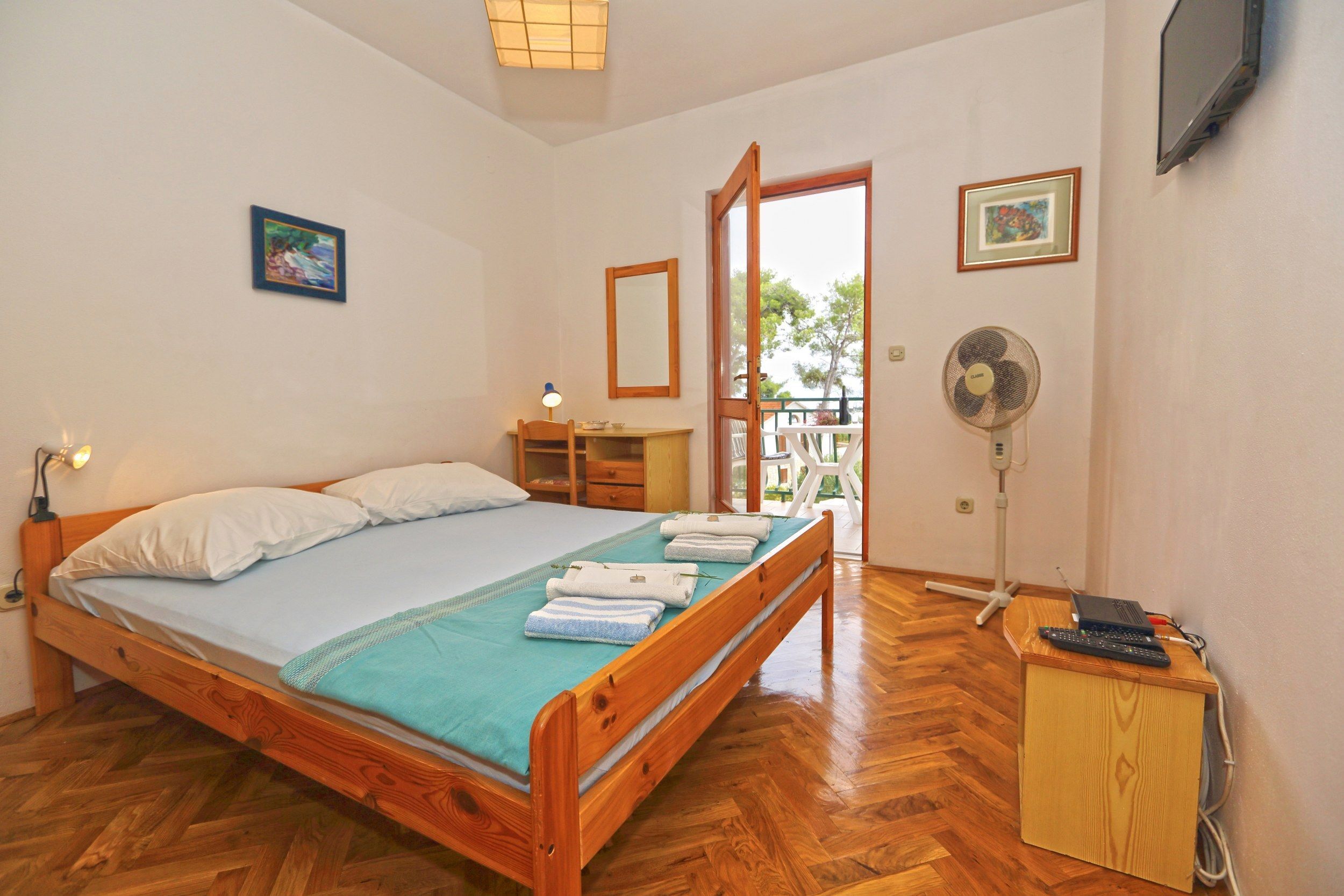 Apartments Josip 102081-A4
