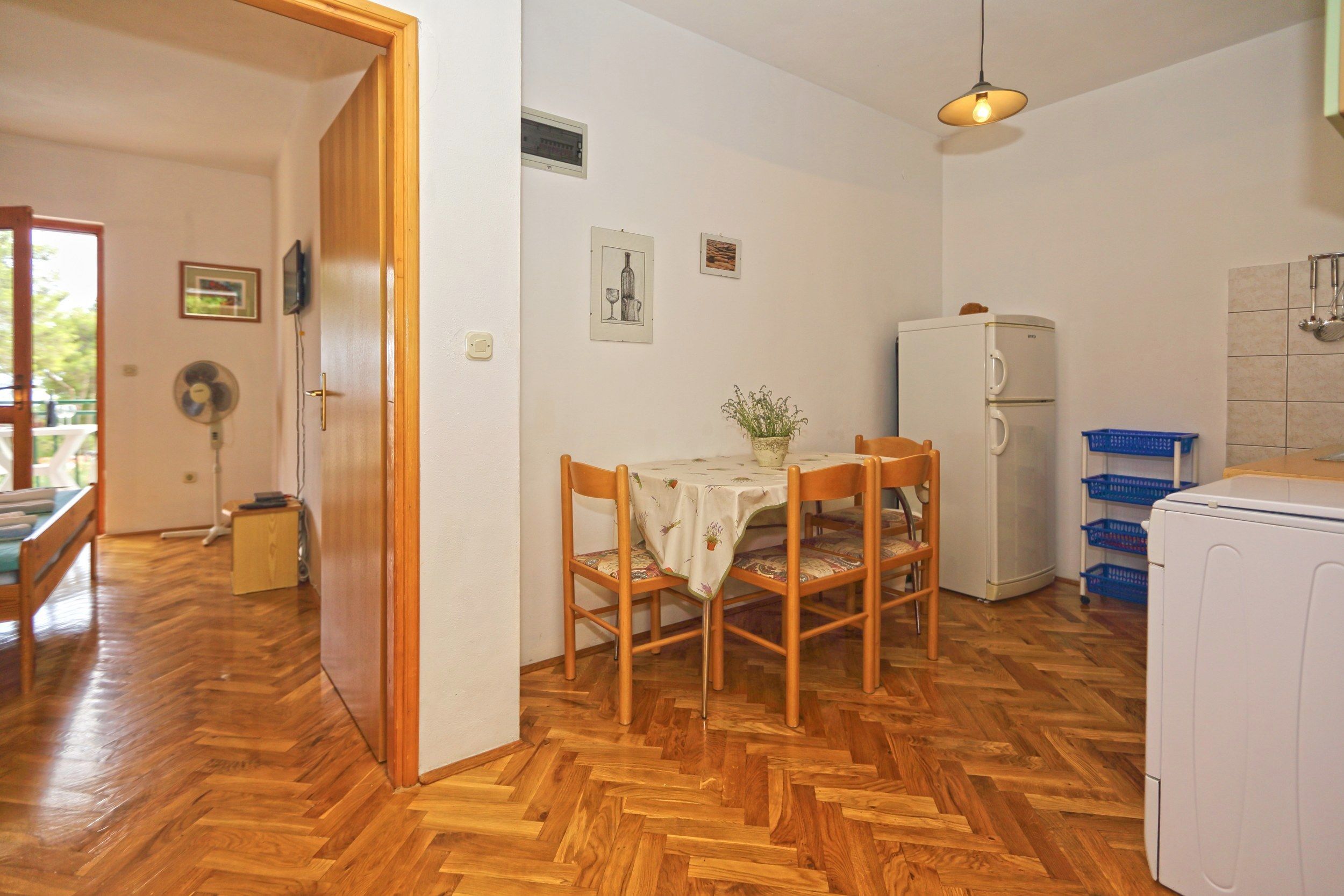Apartments Josip 102081-A4