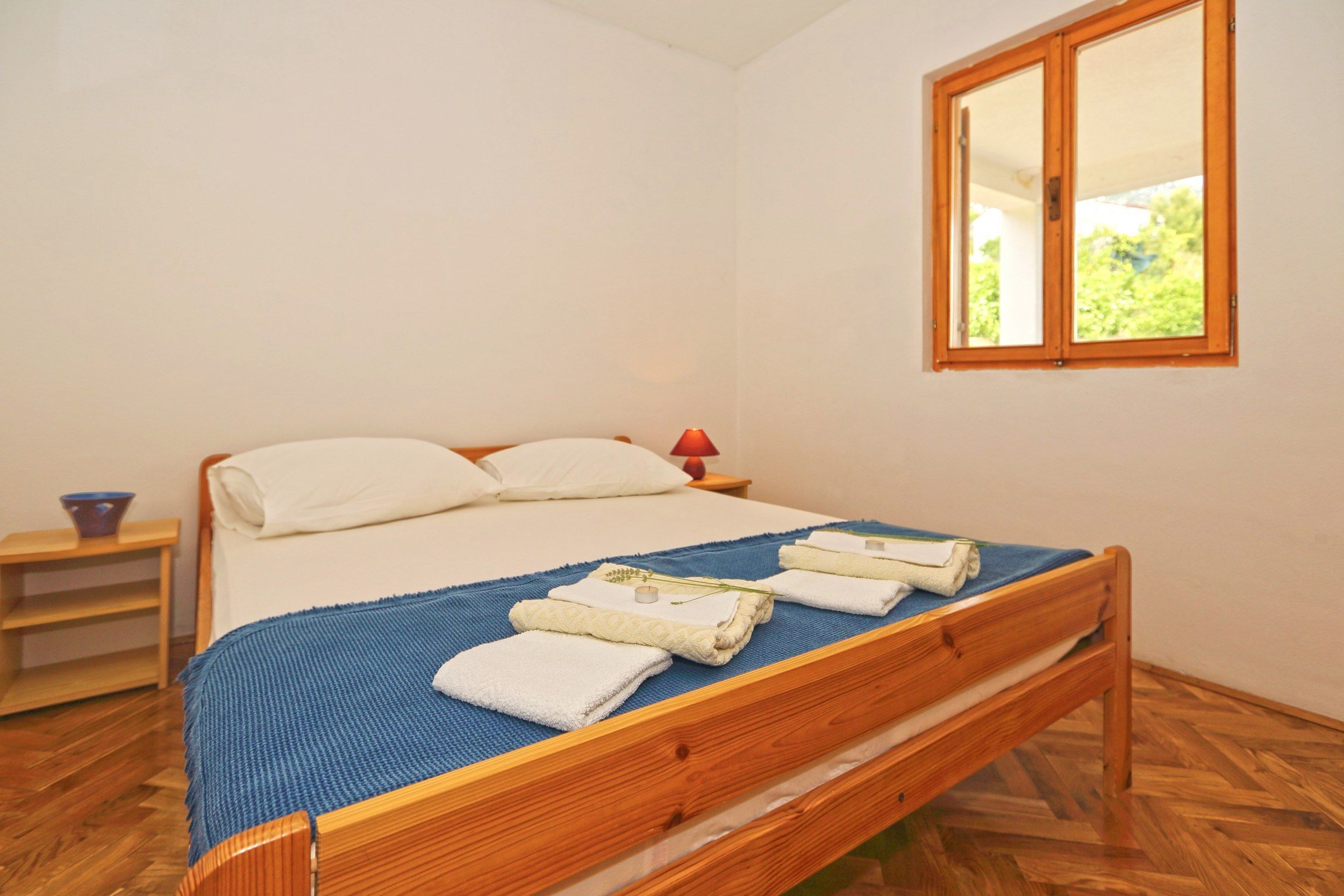 Apartments Josip 102081-A4
