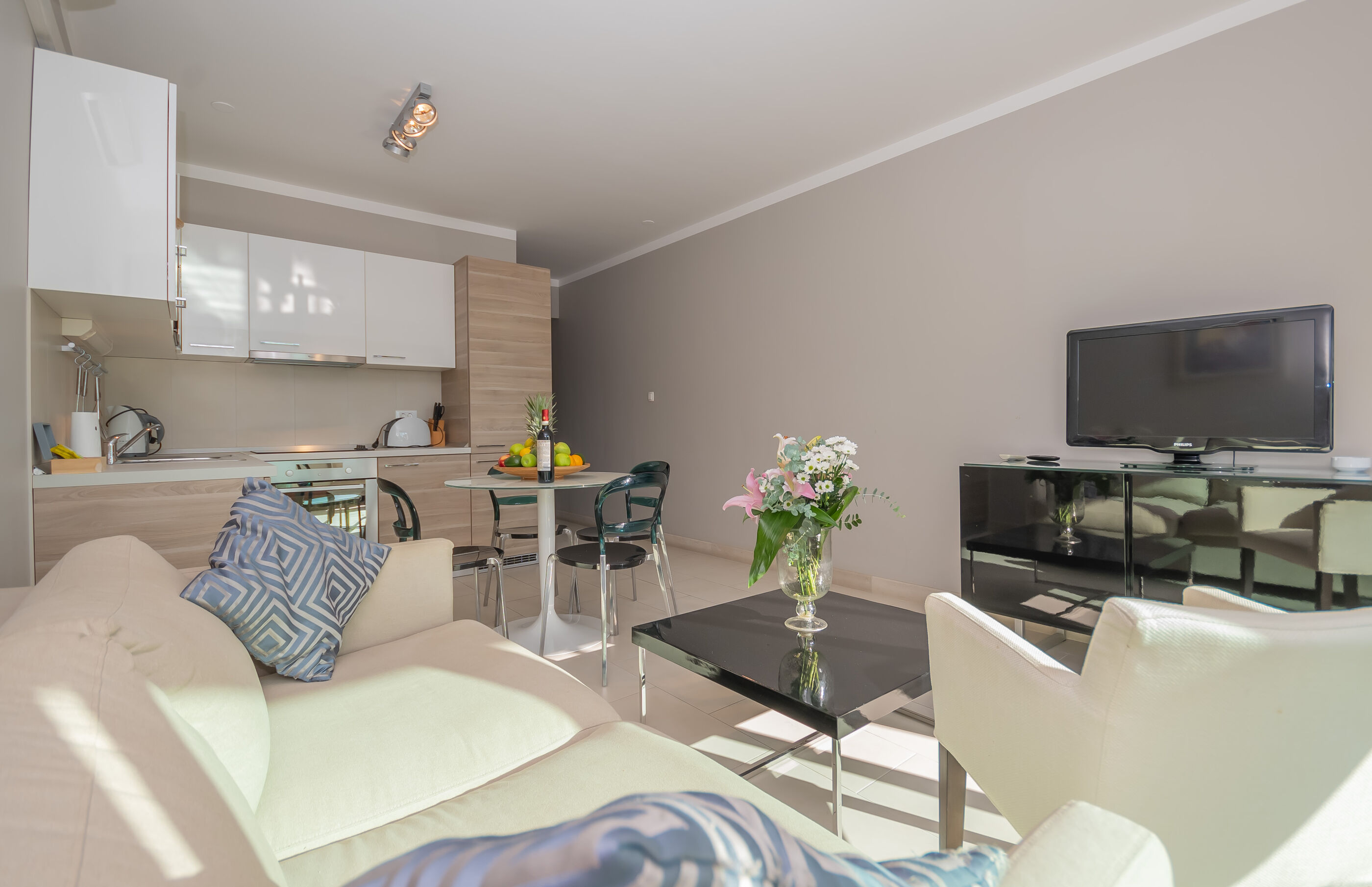 Apartments Residence suits Lav 114711-A1