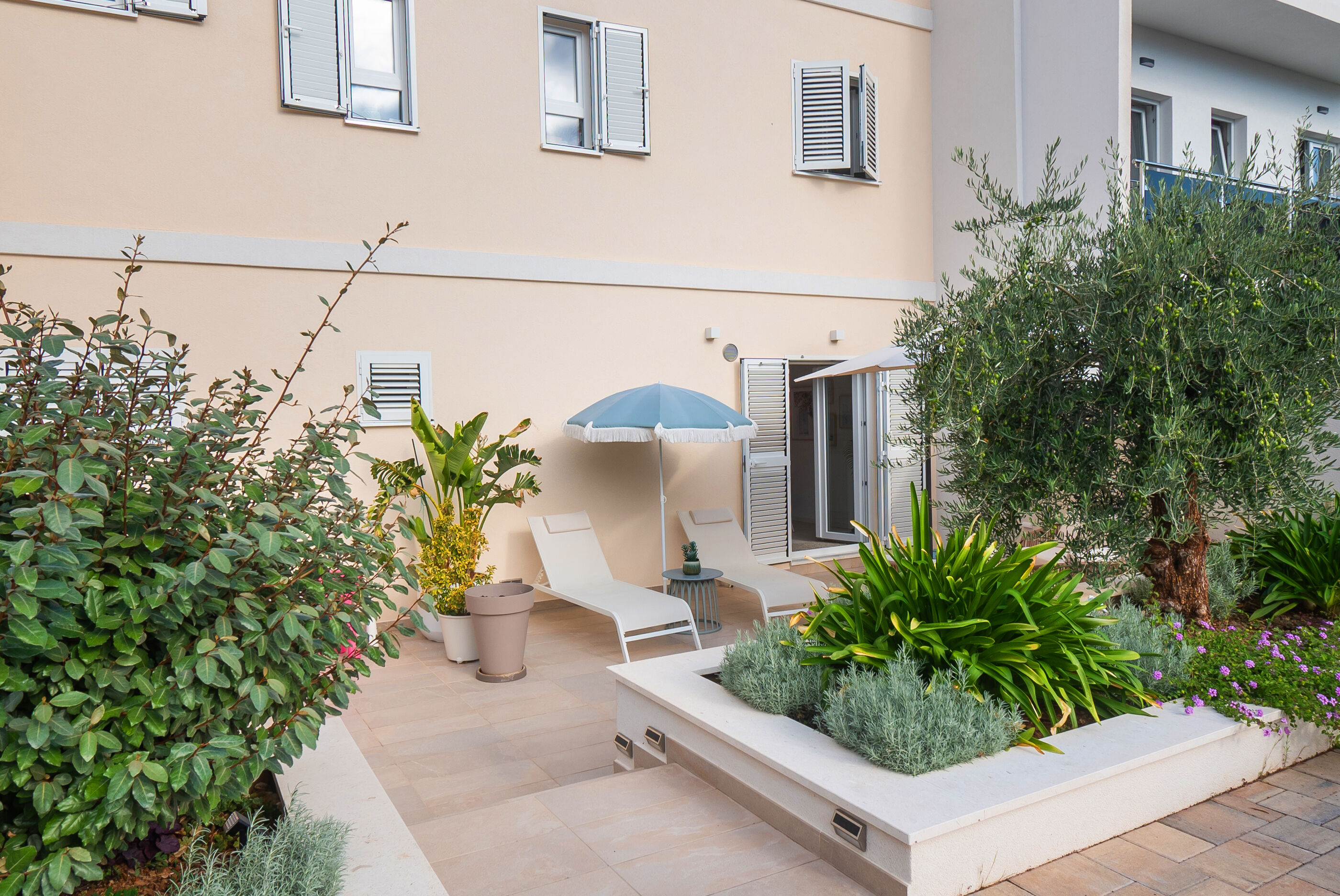 Apartments Laganini 94591-A1