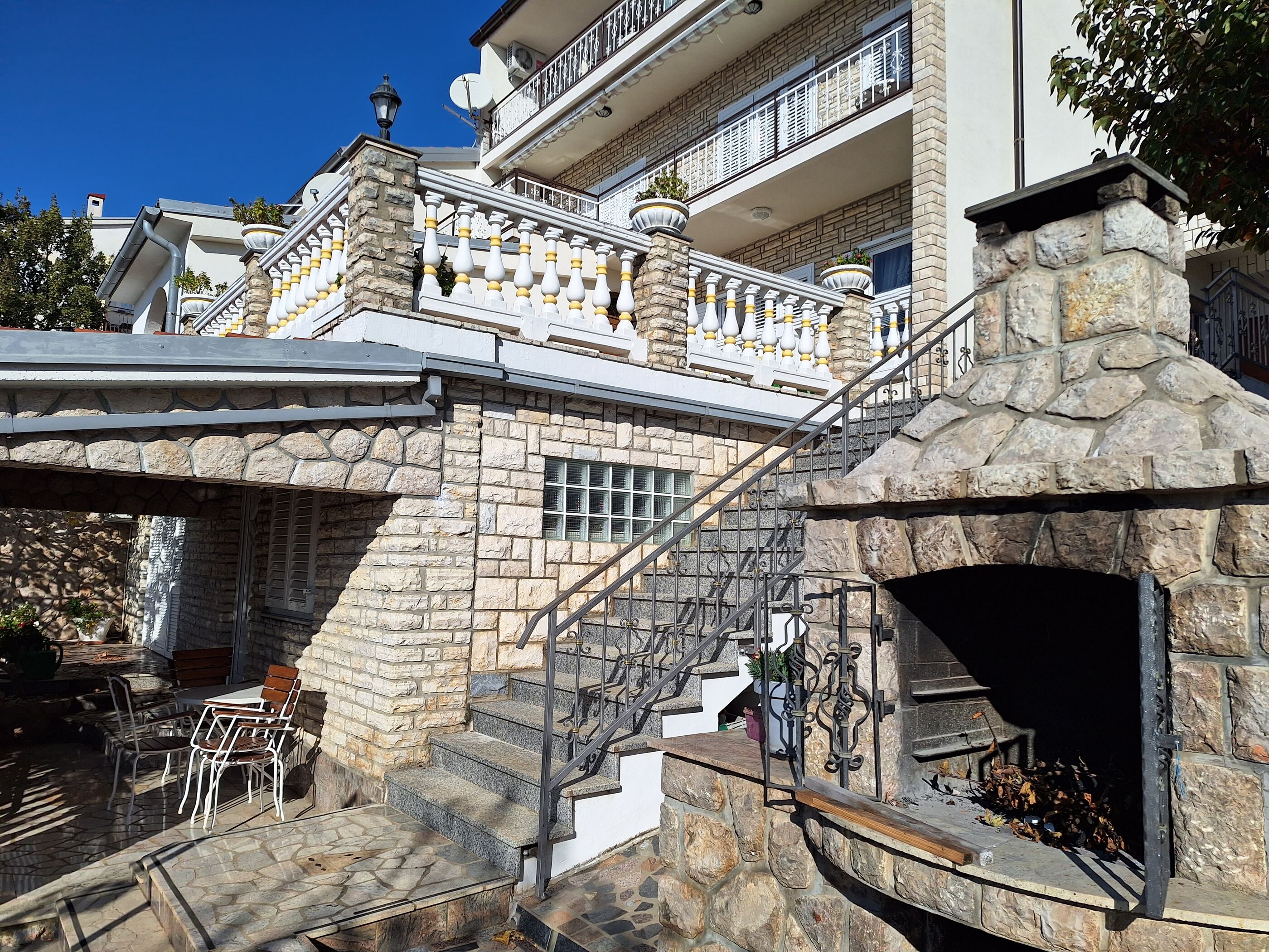 Apartments Kozul 78261-A2