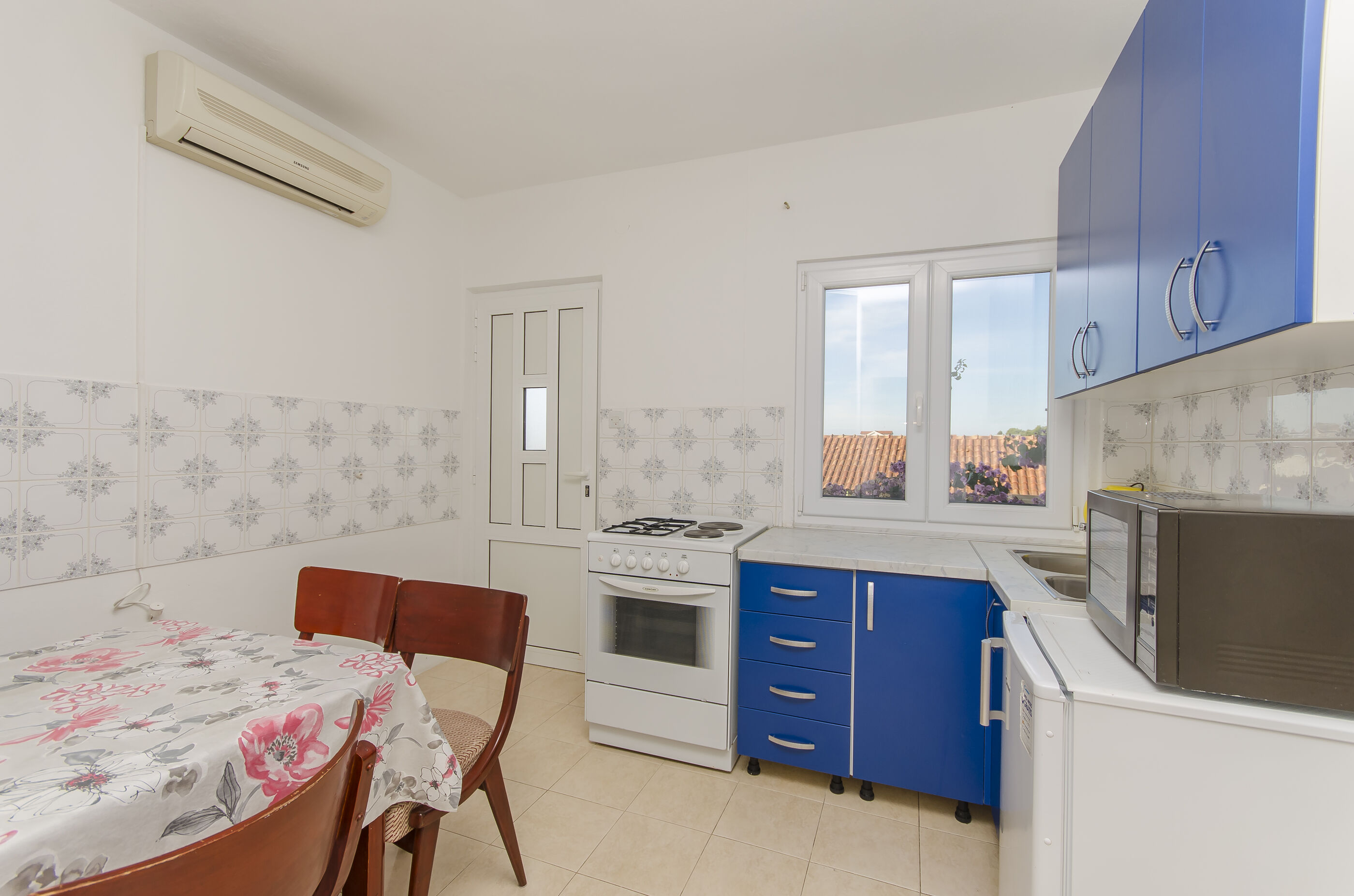 Apartments Zuljevic 39621-A2