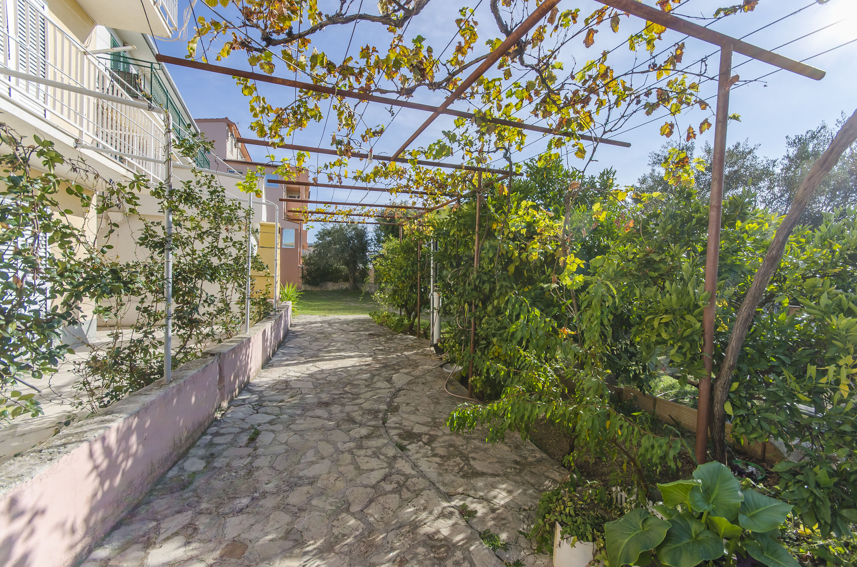 Apartments Zuljevic 39621-A2