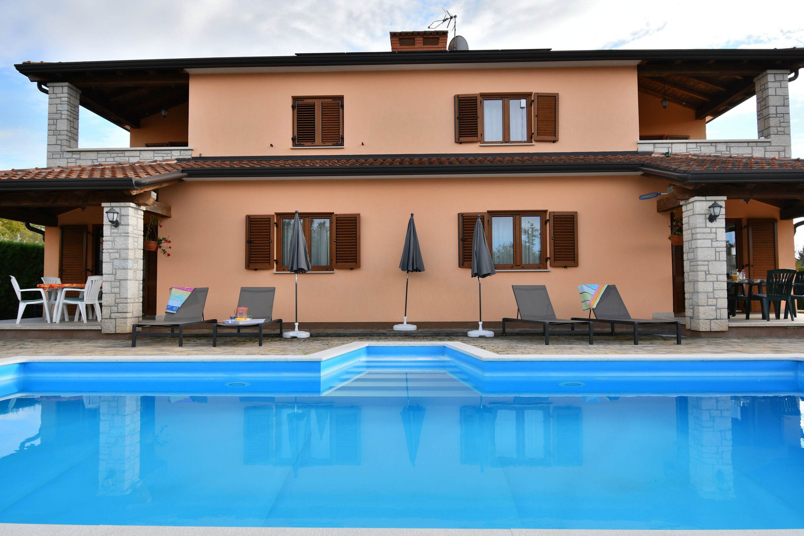 Apartment Nina 115301-A2