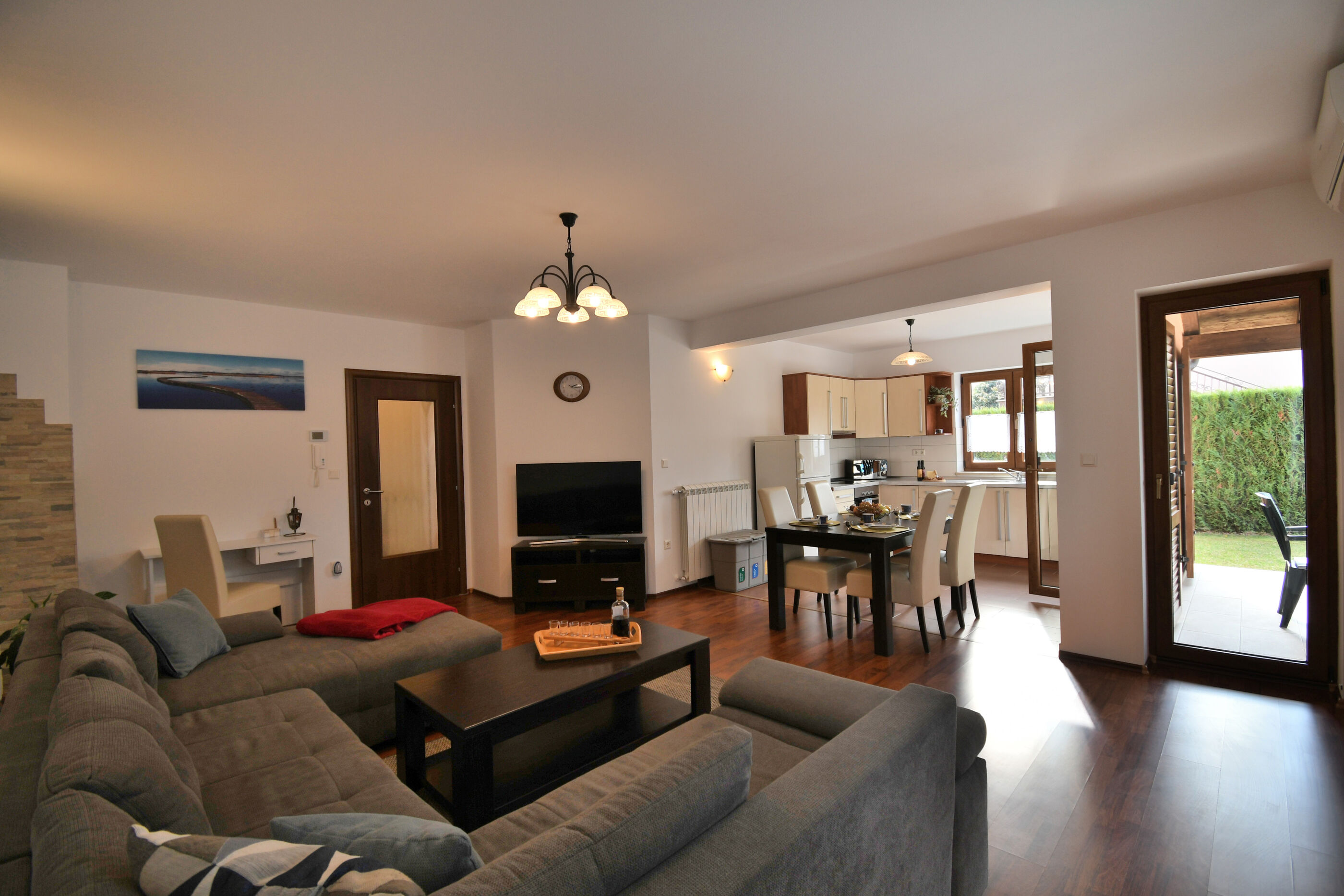 Apartment Nina 115301-A1