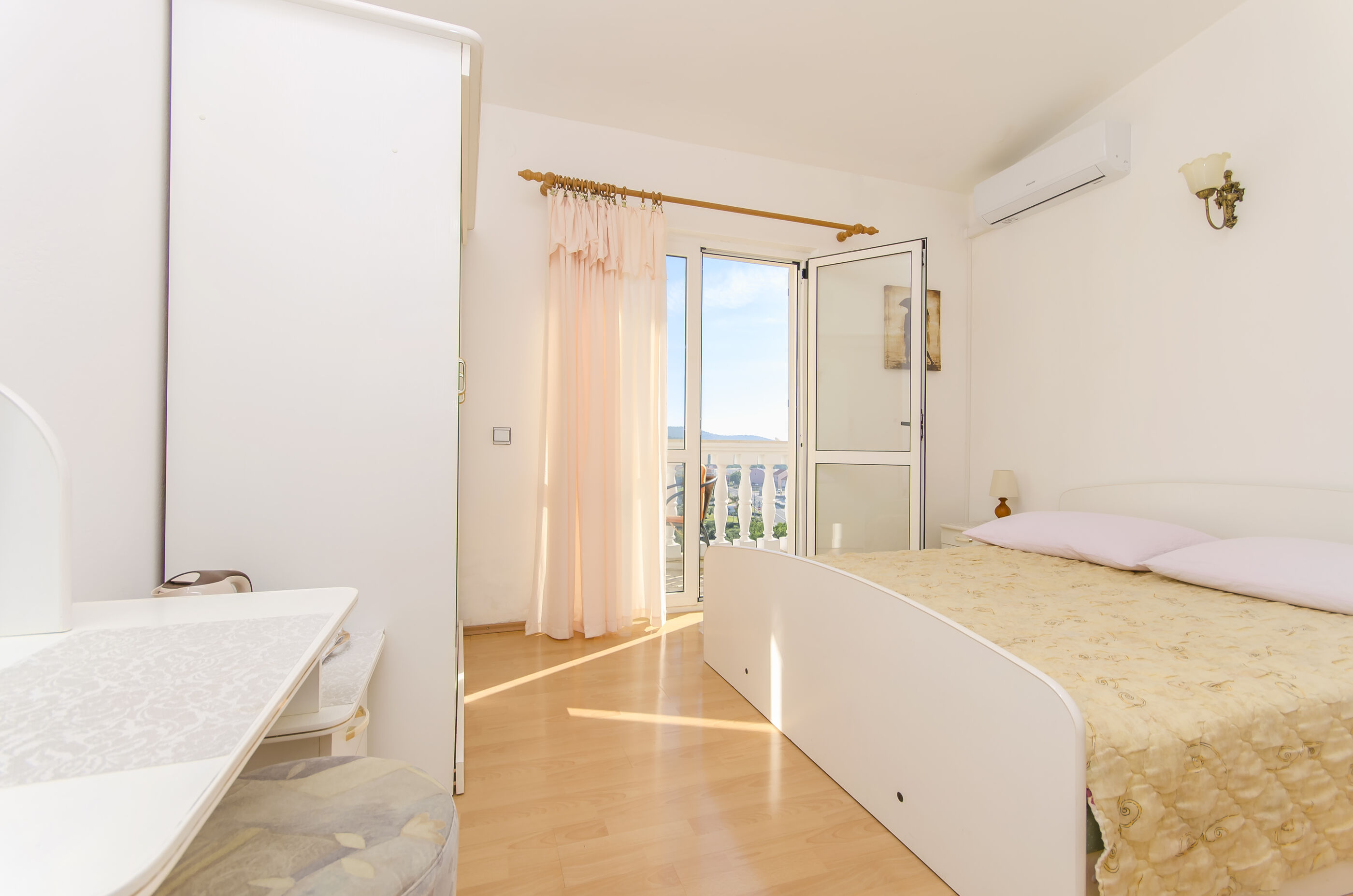 Apartment and Rooms Radojka 40963-S2
