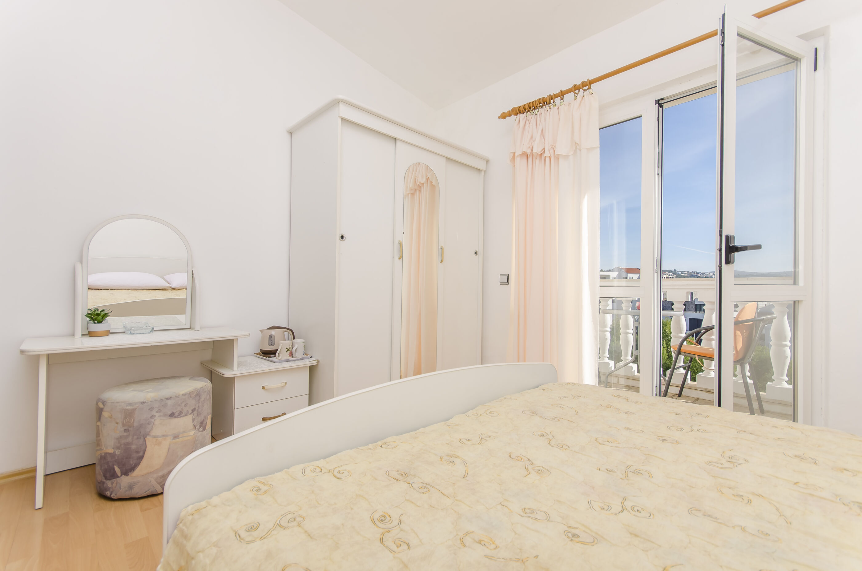 Apartment and Rooms Radojka 40963-S2