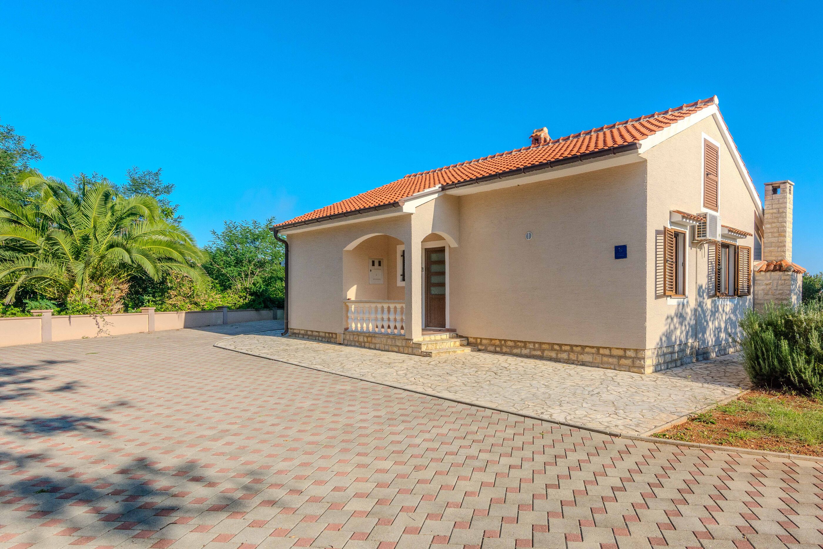 House Suric 11488-K1