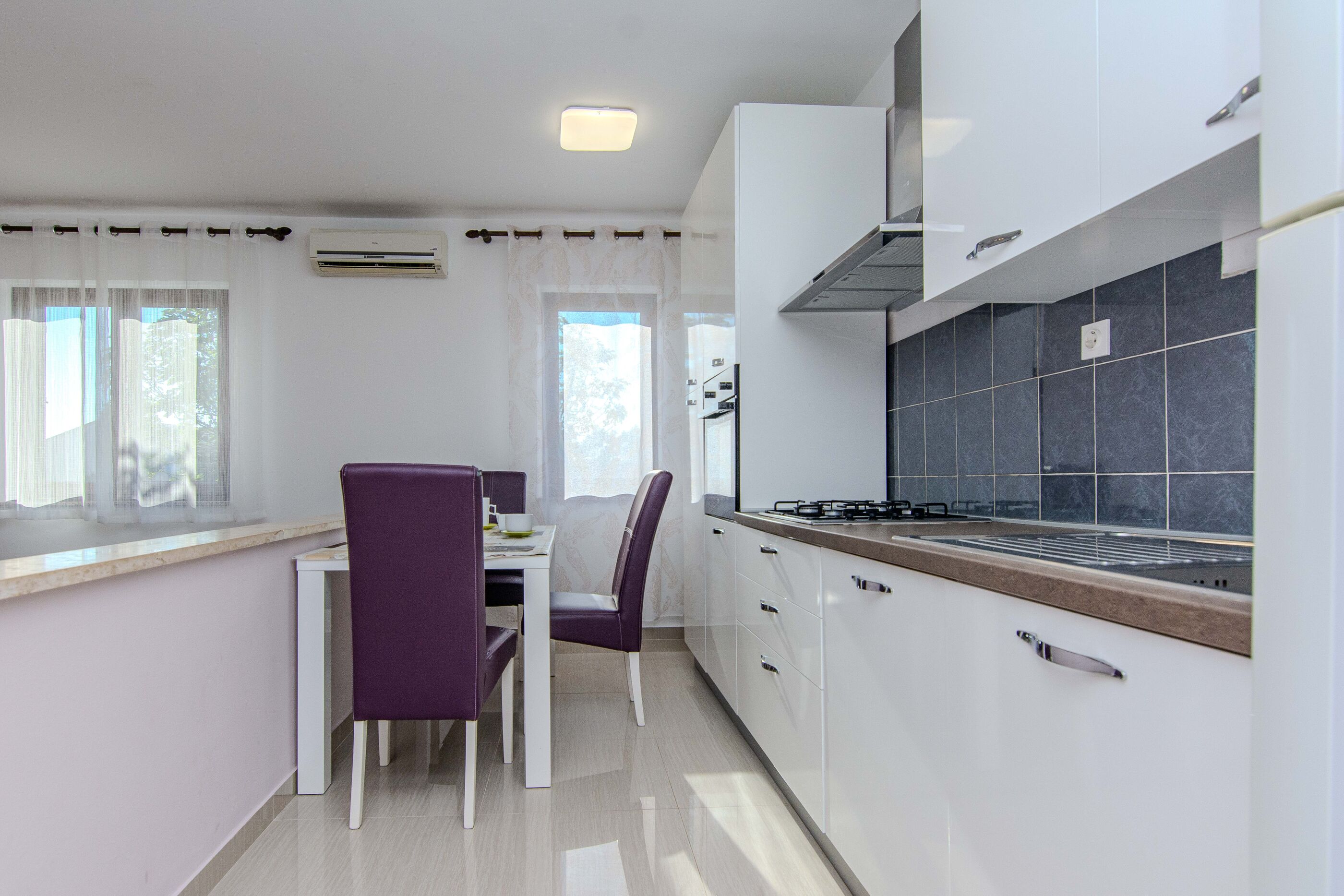 House Suric 11488-K1