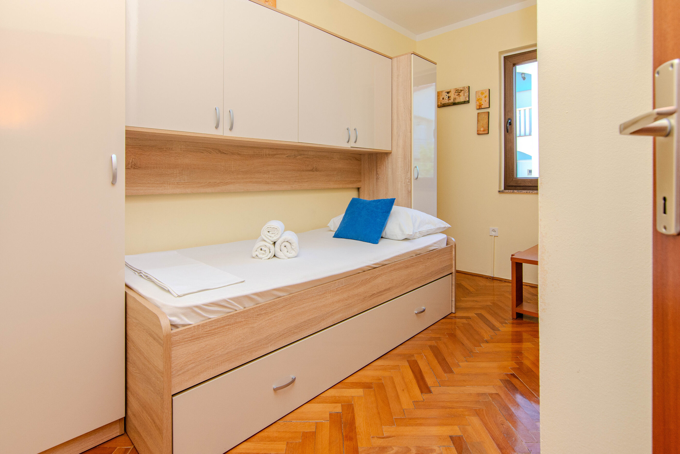 House Suric 11488-K1