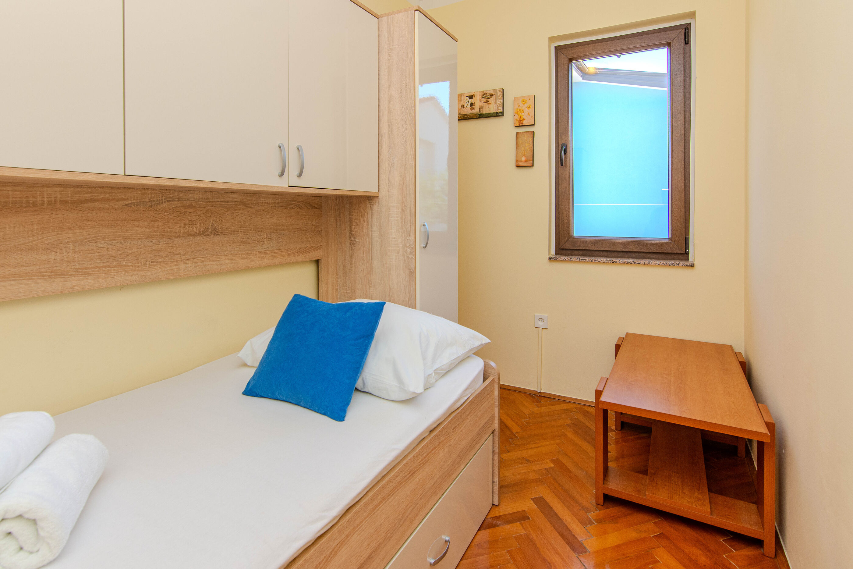 House Suric 11488-K1