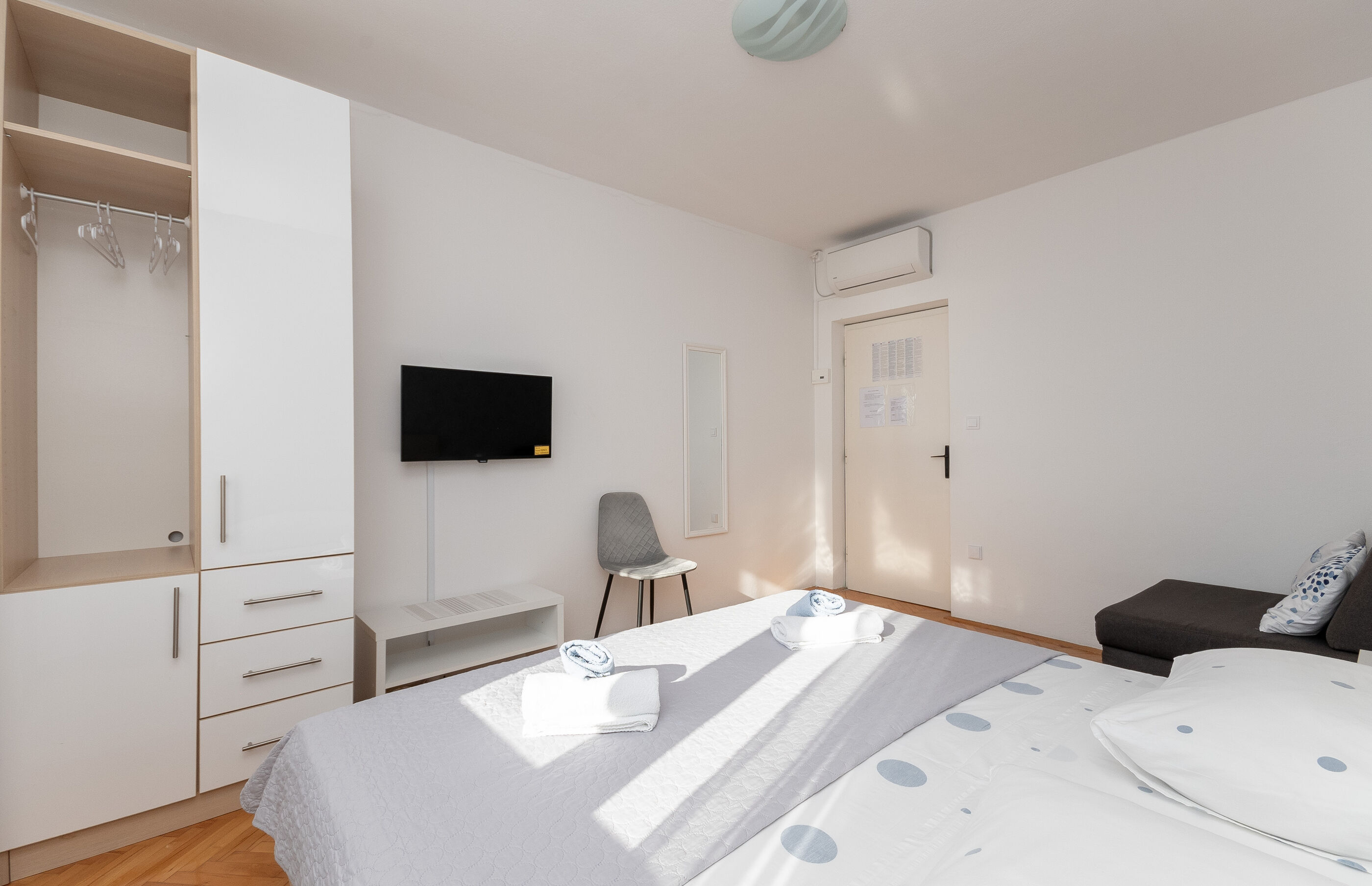 Apartments Ivan 10553-A3
