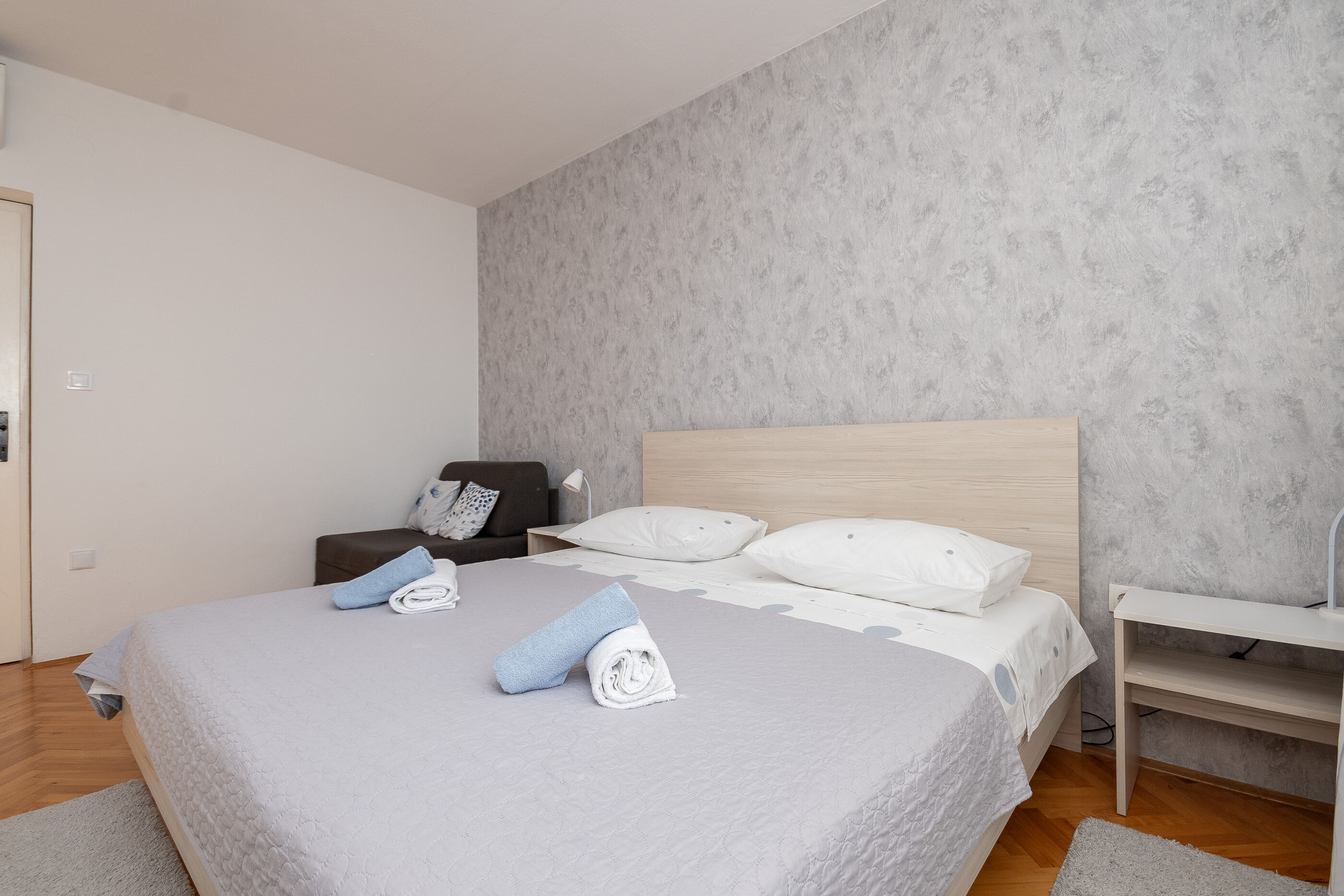 Apartments Ivan 10553-A3