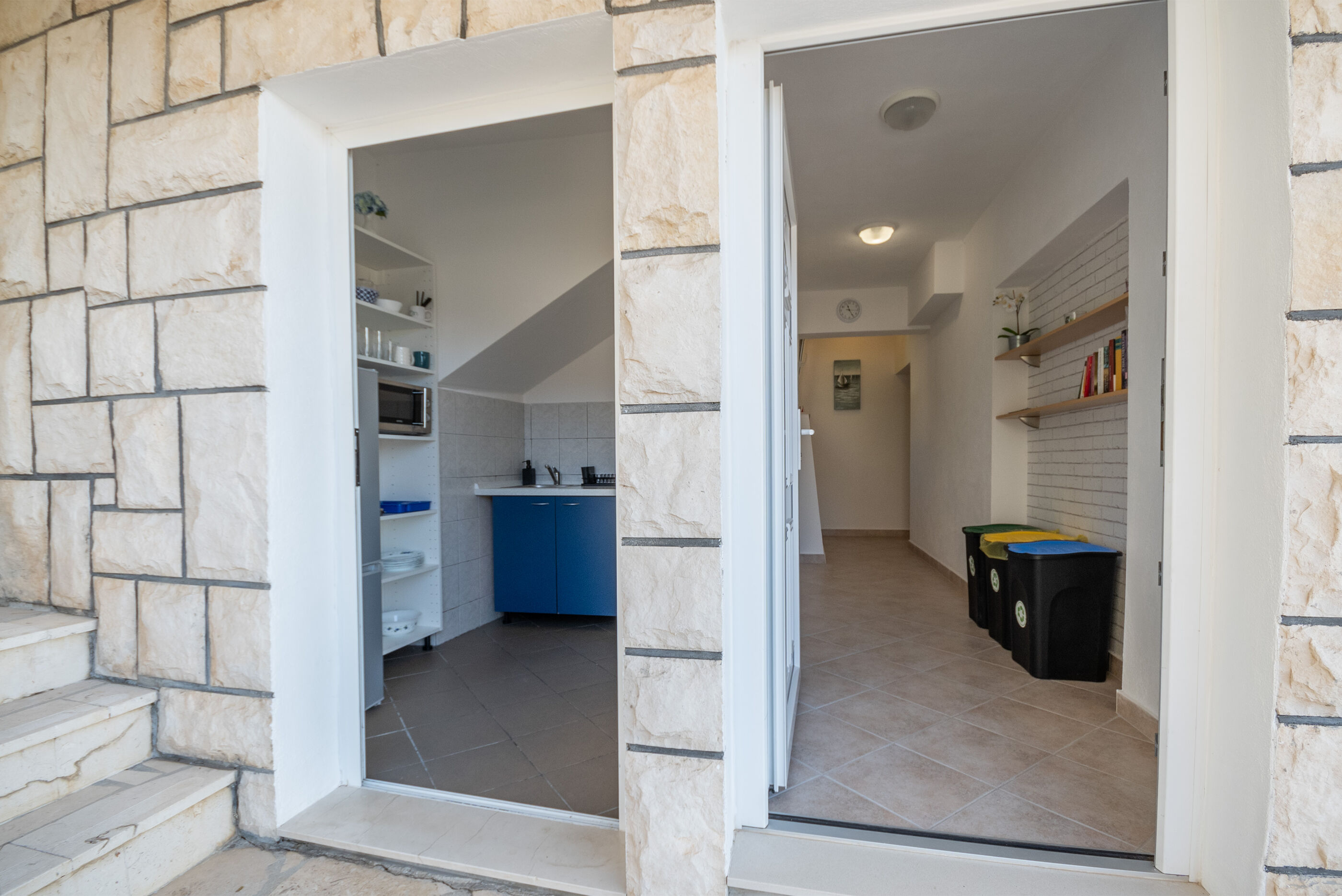 Apartments Ivan 10553-A3