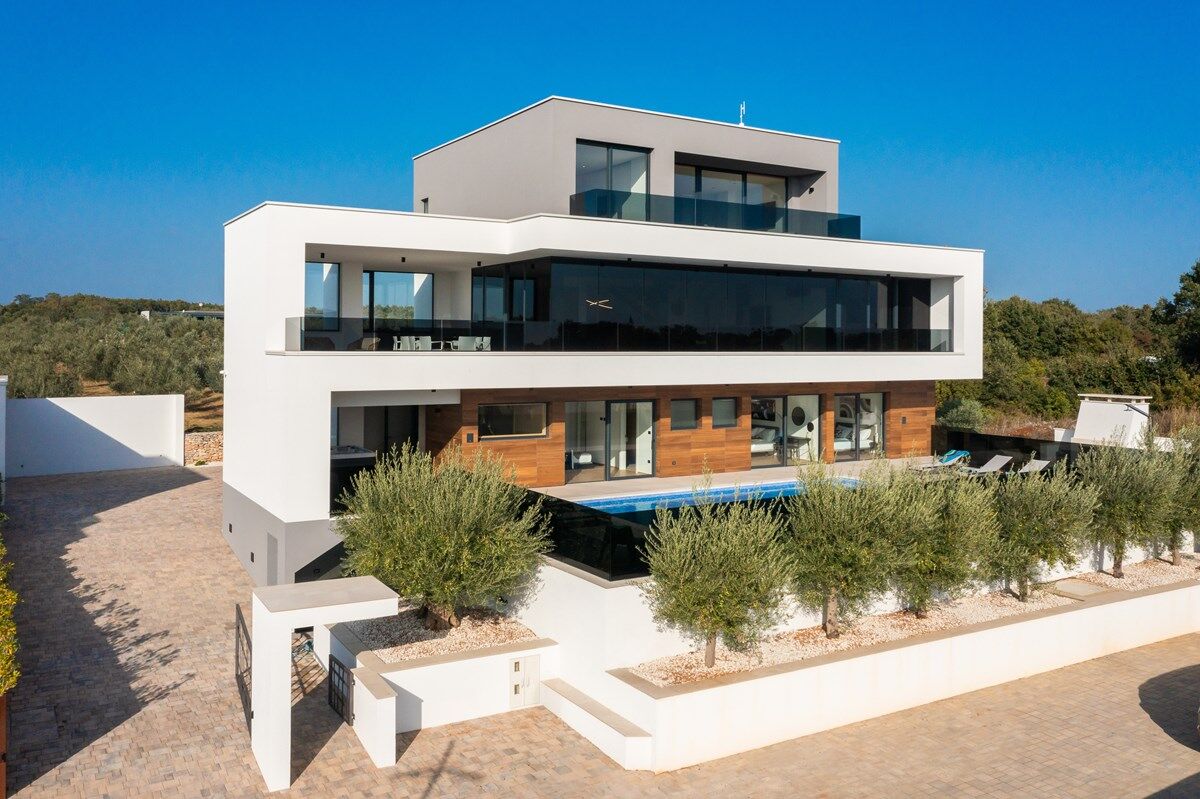Villa Old Olive VI 74327-K1