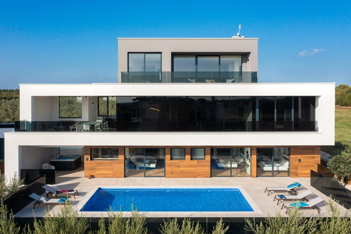 Villa Old Olive VI 74327-K1