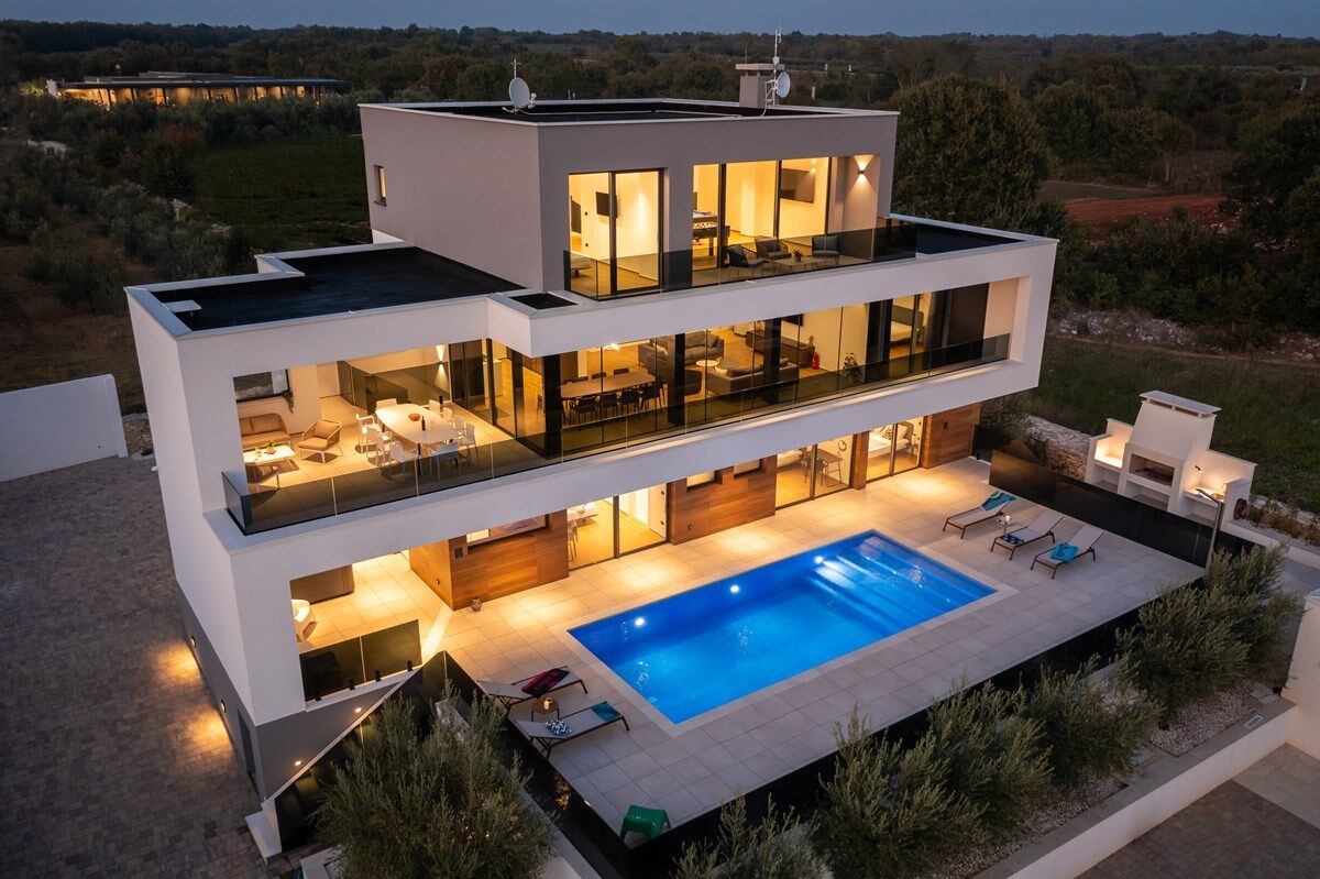 Villa Old Olive VI 74327-K1