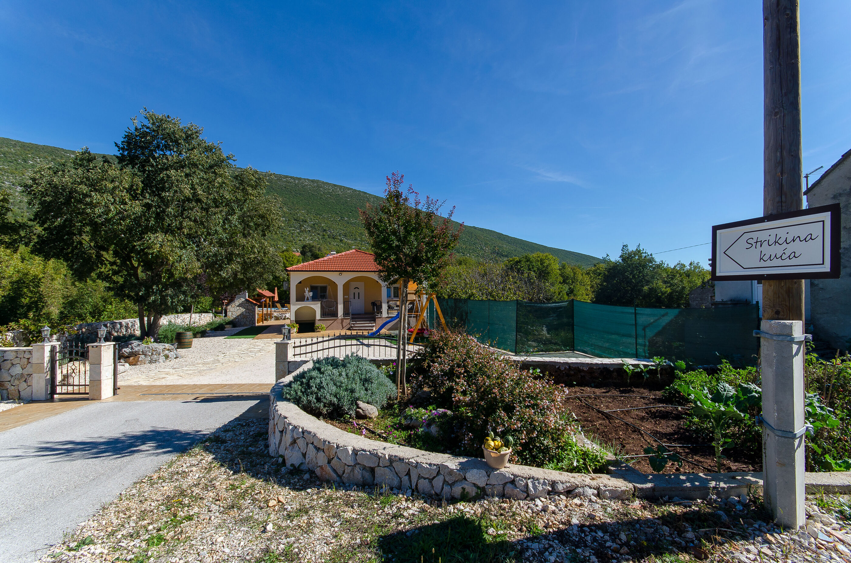 Villa Strikina kuća V8981-K1