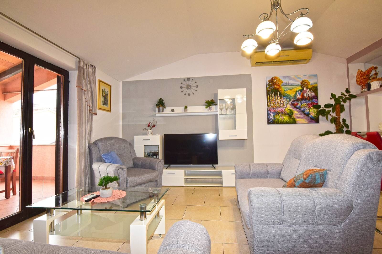 Apartments Edo 60341-A2