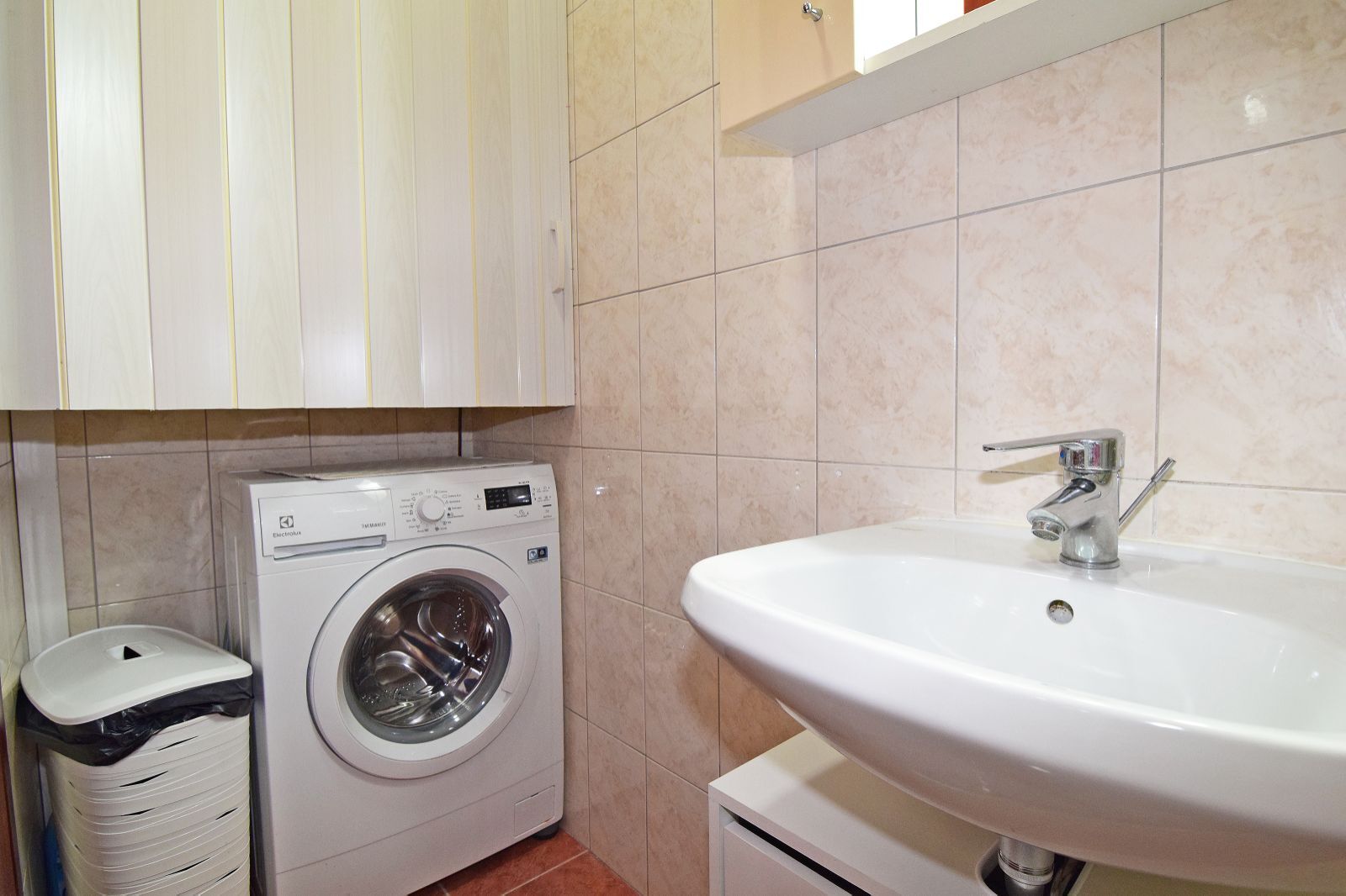 Apartments Edo 60341-A2