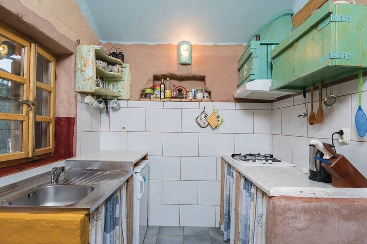 House Kadulja 16661-K2
