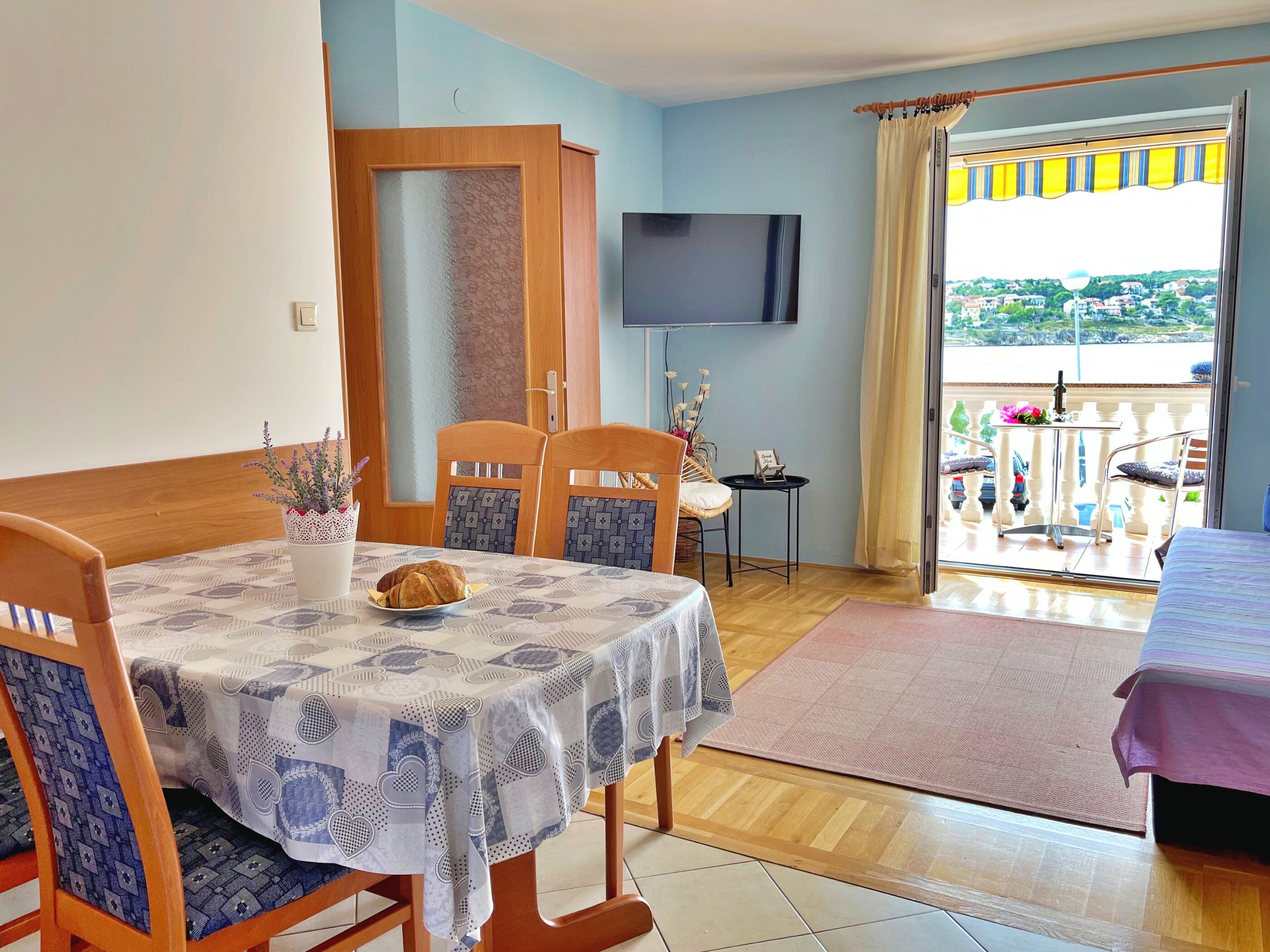 Apartments Vila TIHA LILI 63773-A1