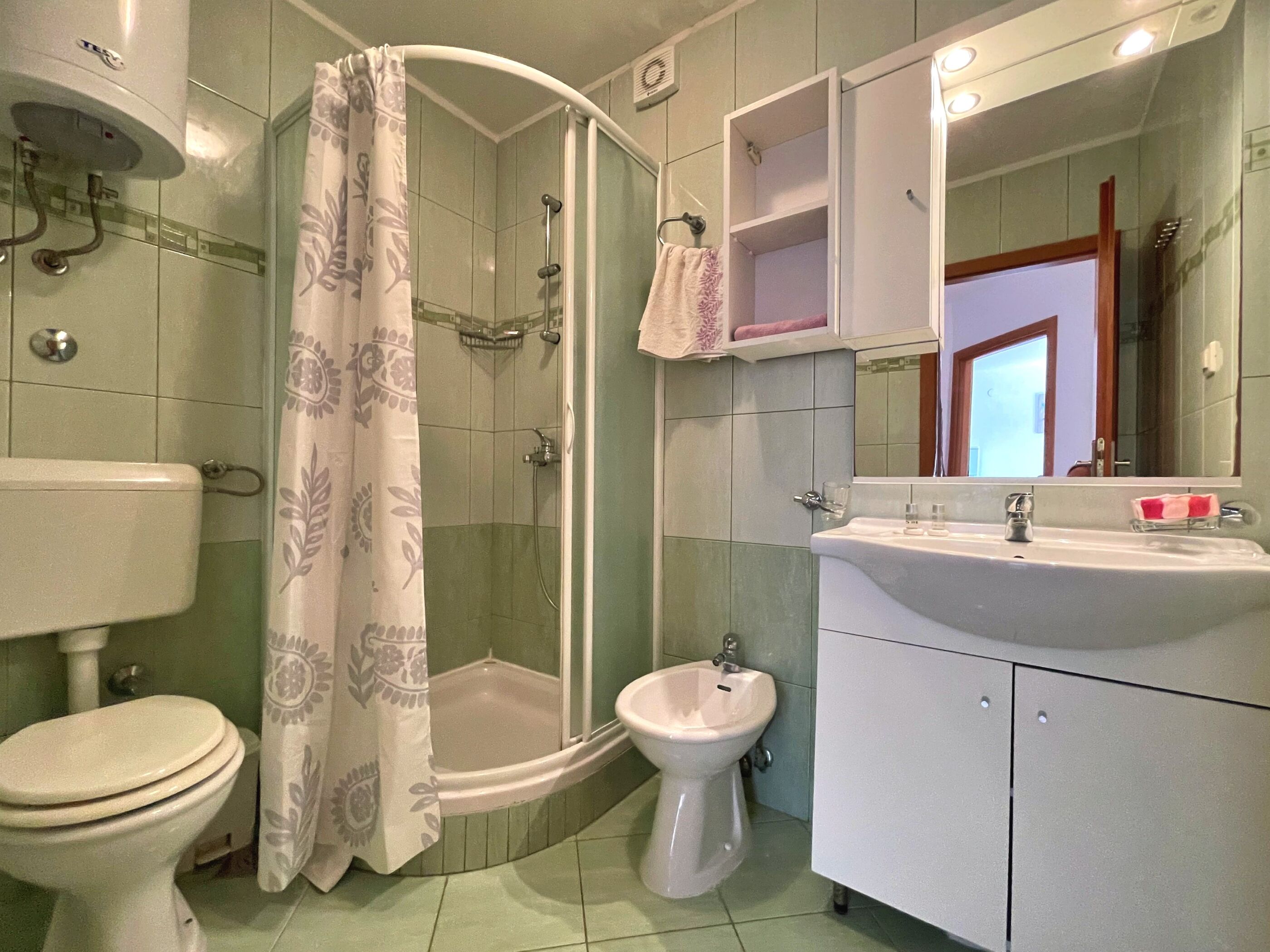 Apartments Vila TIHA LILI 63773-A1