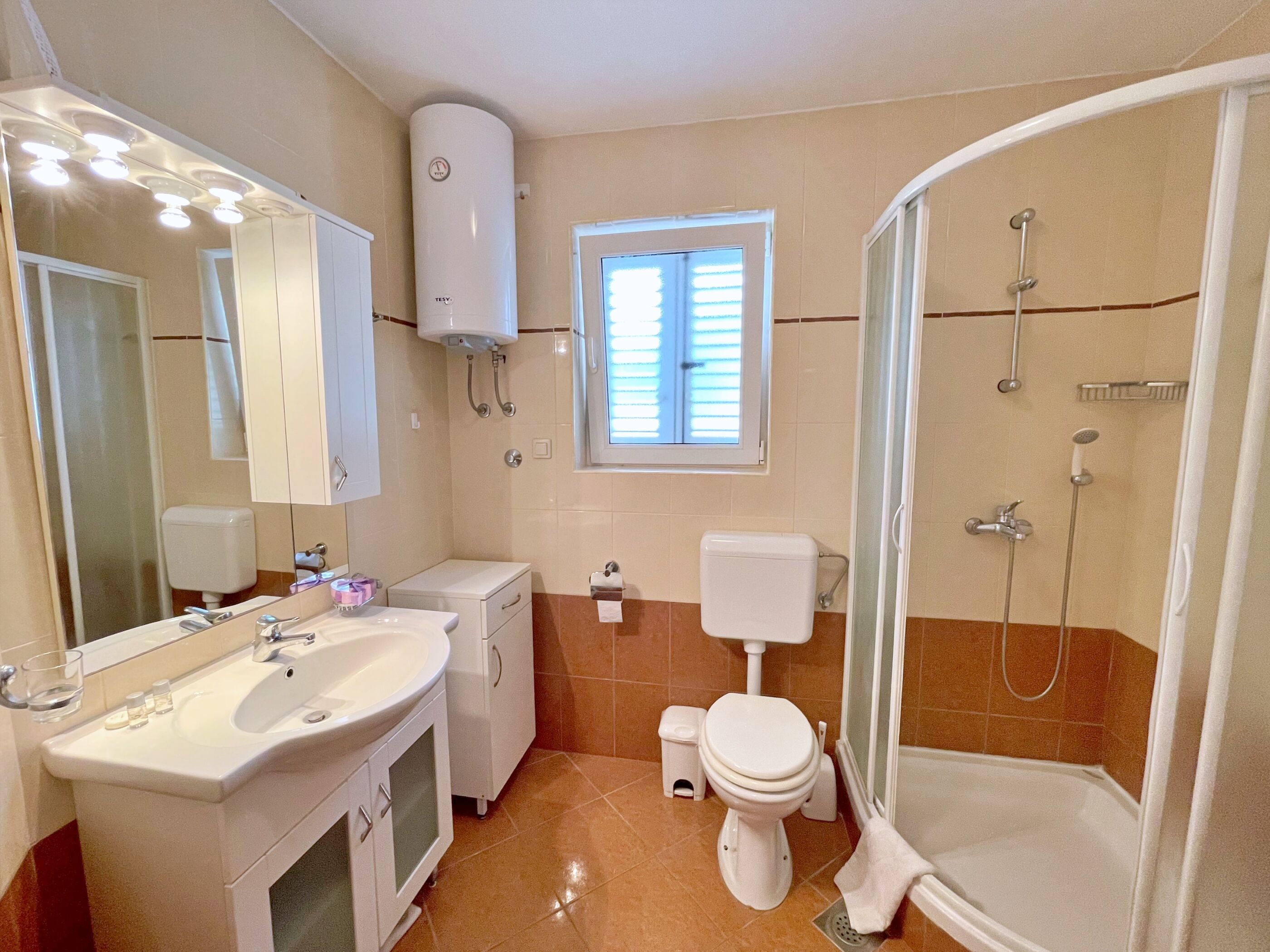 Apartments Vila TIHA LILI 63773-A2