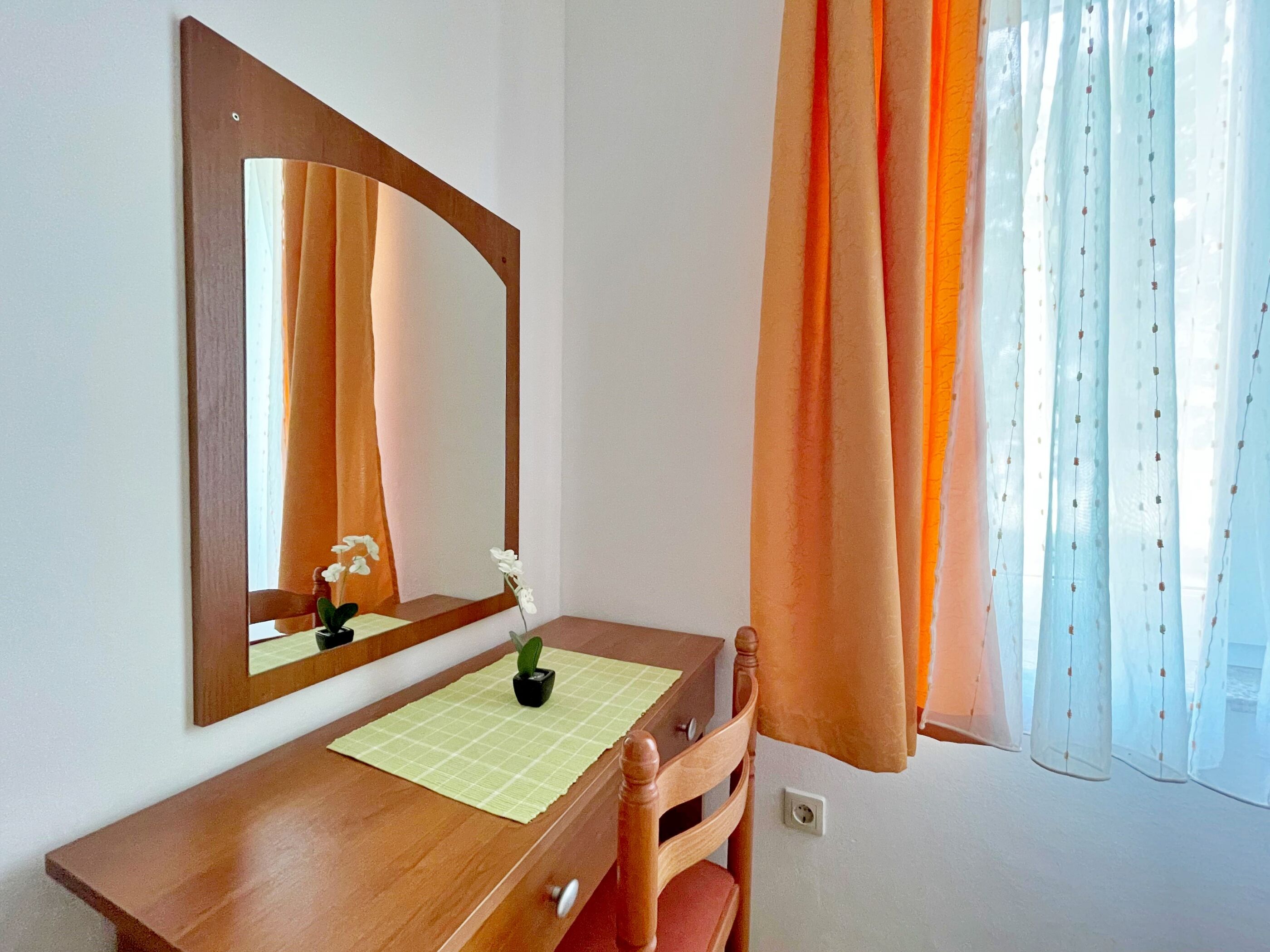 Apartments Vila TIHA LILI 63773-A2