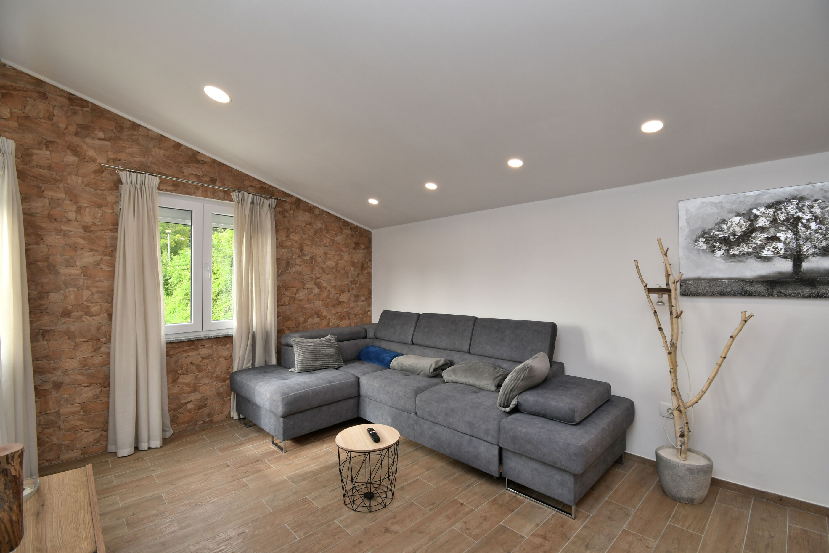 Apartments Plomin 99001-A2